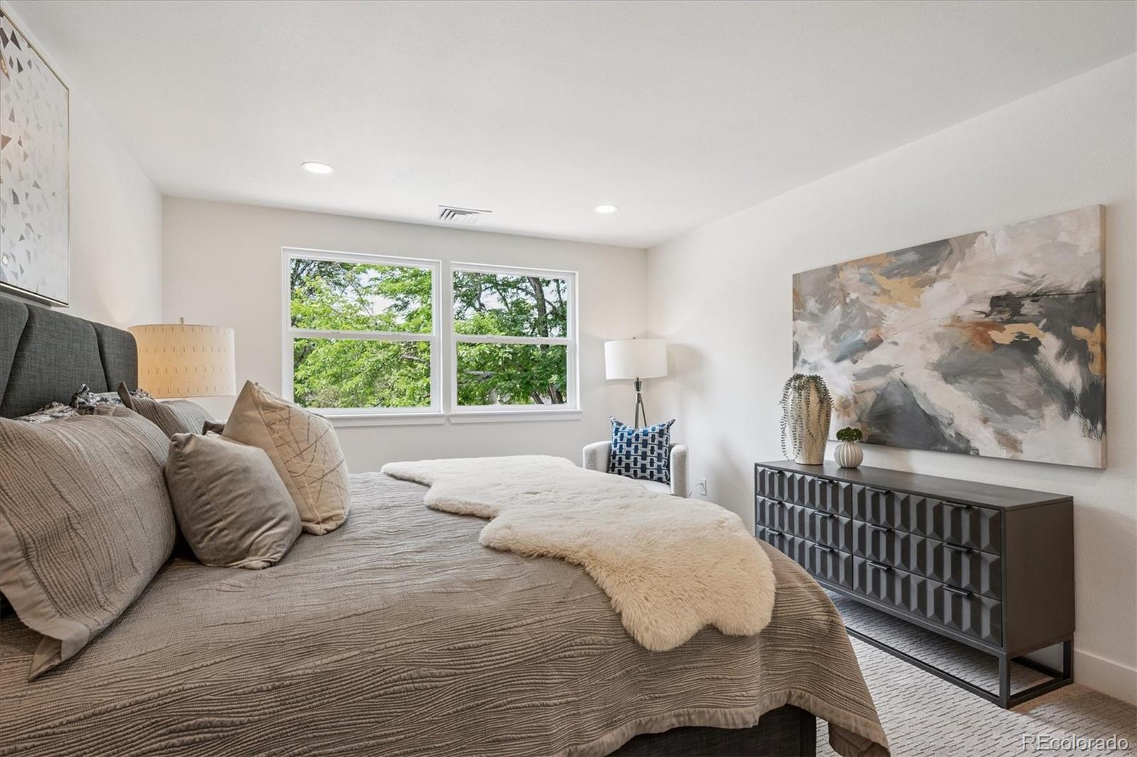 Denver, Colorado, 80237, United States, ,4 BathroomsBathrooms,Residential,Active,1894229