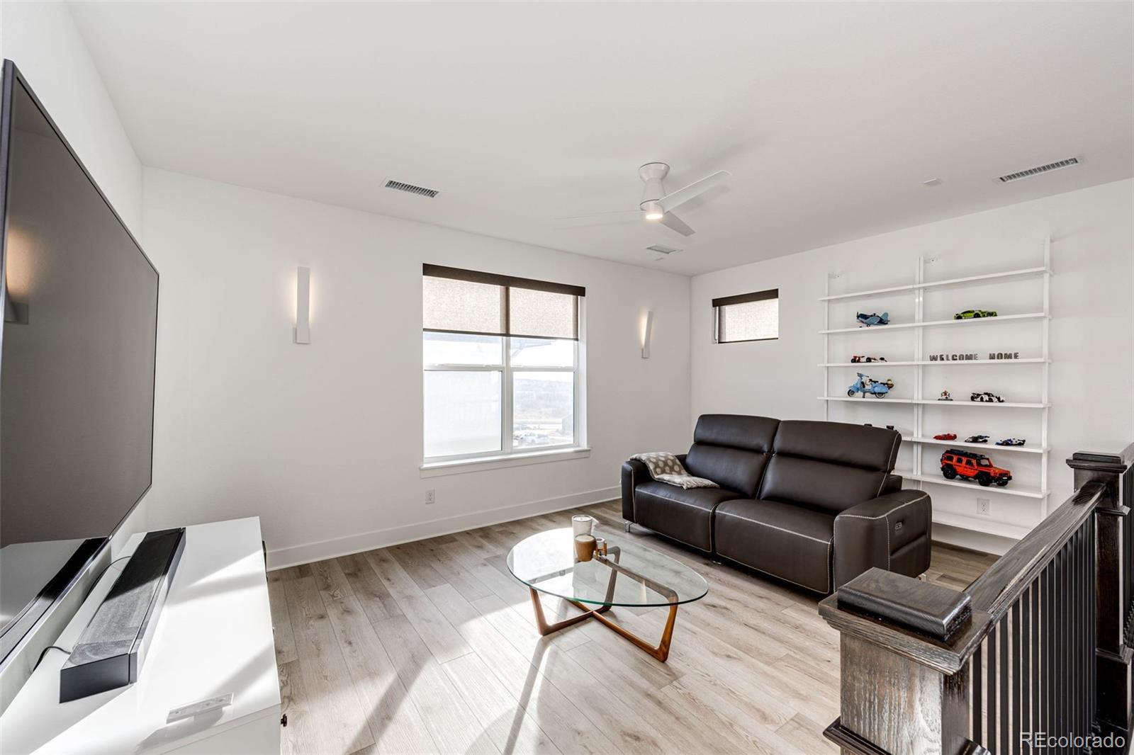 Castle Rock, Colorado, 80104, United States, 4 Bedrooms Bedrooms, ,4 BathroomsBathrooms,Residential,Active,2001365