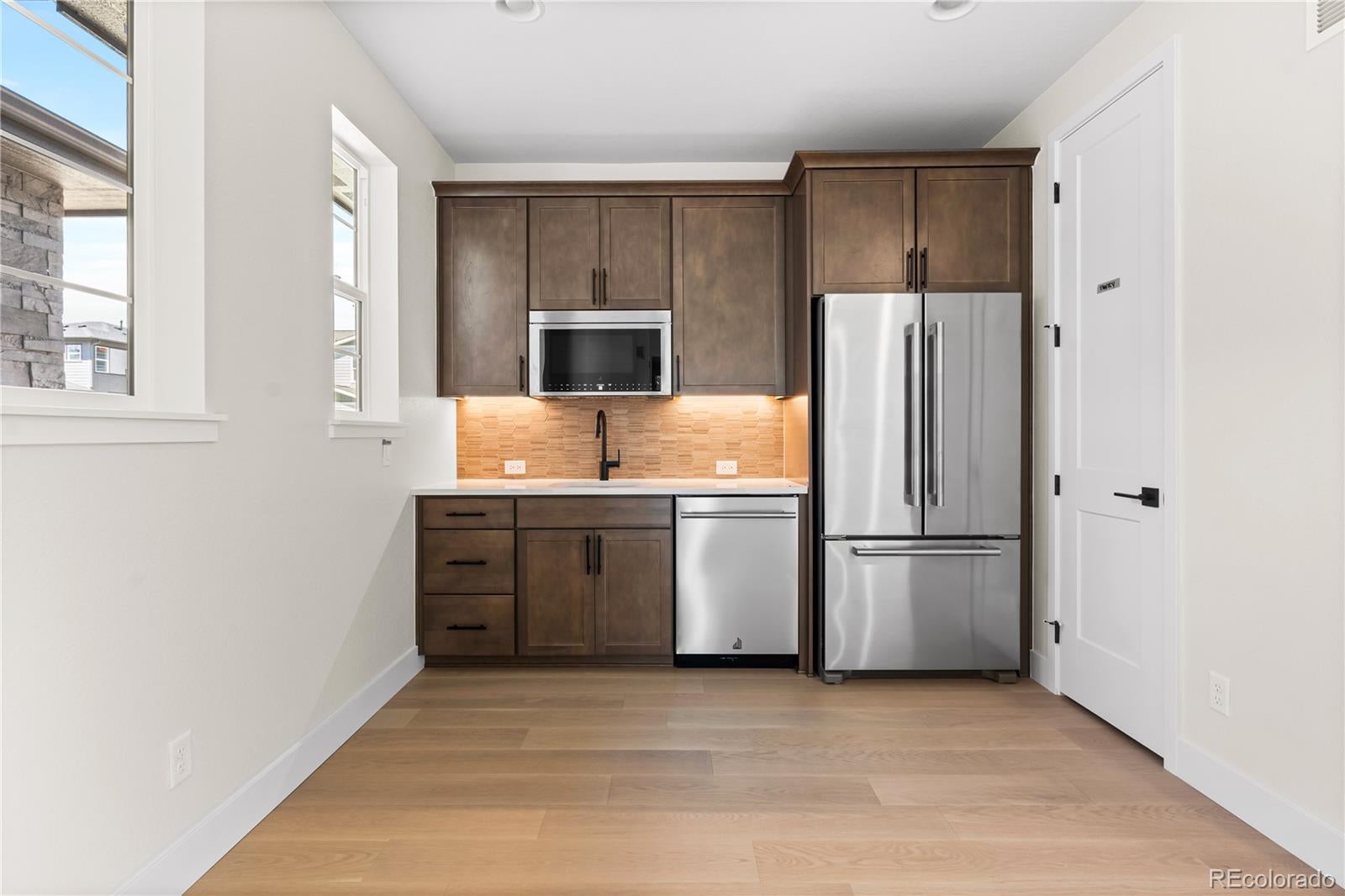 Castle Pines, Colorado, 80108, United States, 7 Bedrooms Bedrooms, ,7 BathroomsBathrooms,Residential,Active,1889020