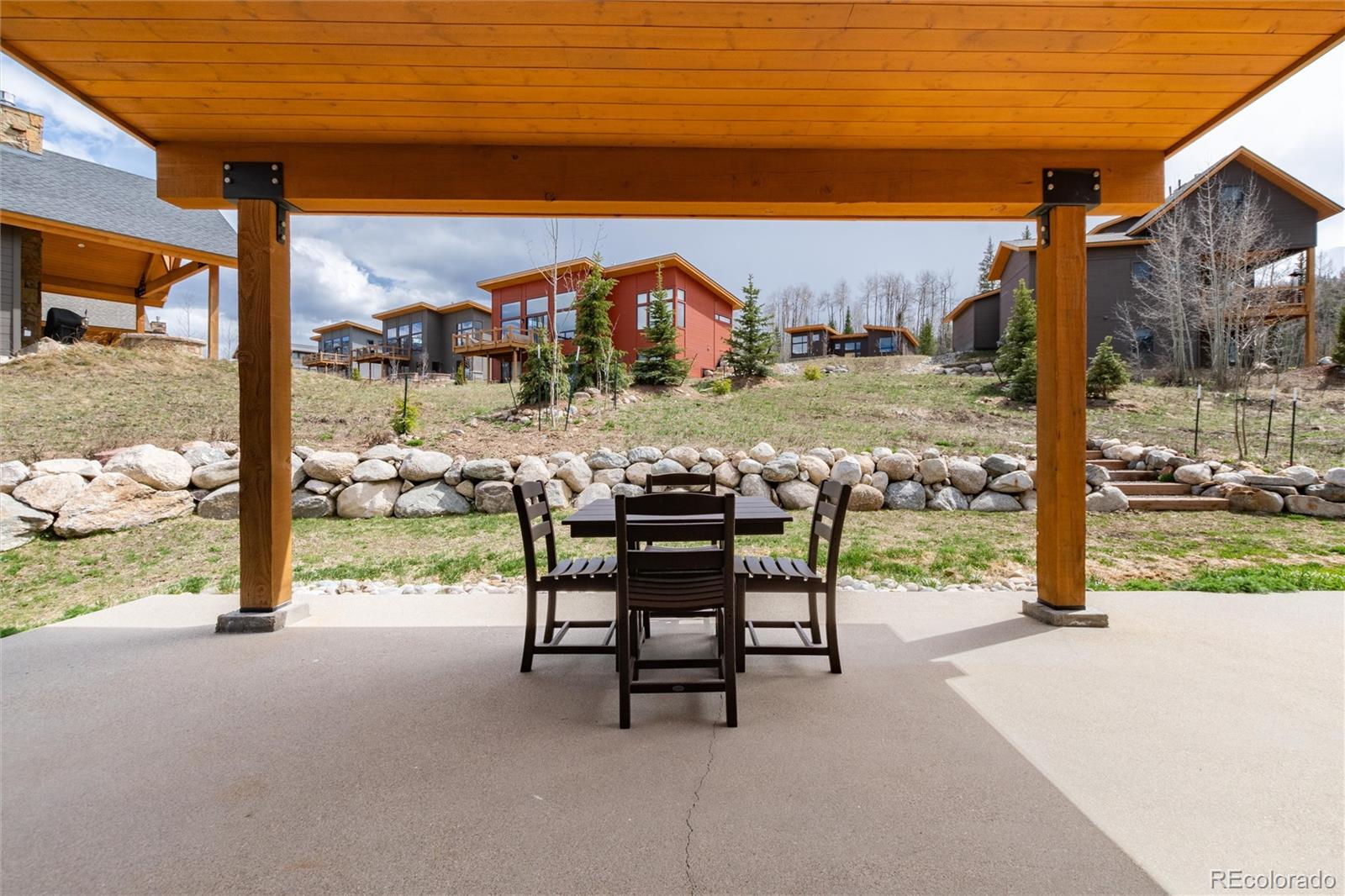 Silverthorne, Colorado, 80498, United States, 3 Bedrooms Bedrooms, ,3 BathroomsBathrooms,Residential,Active,1823934