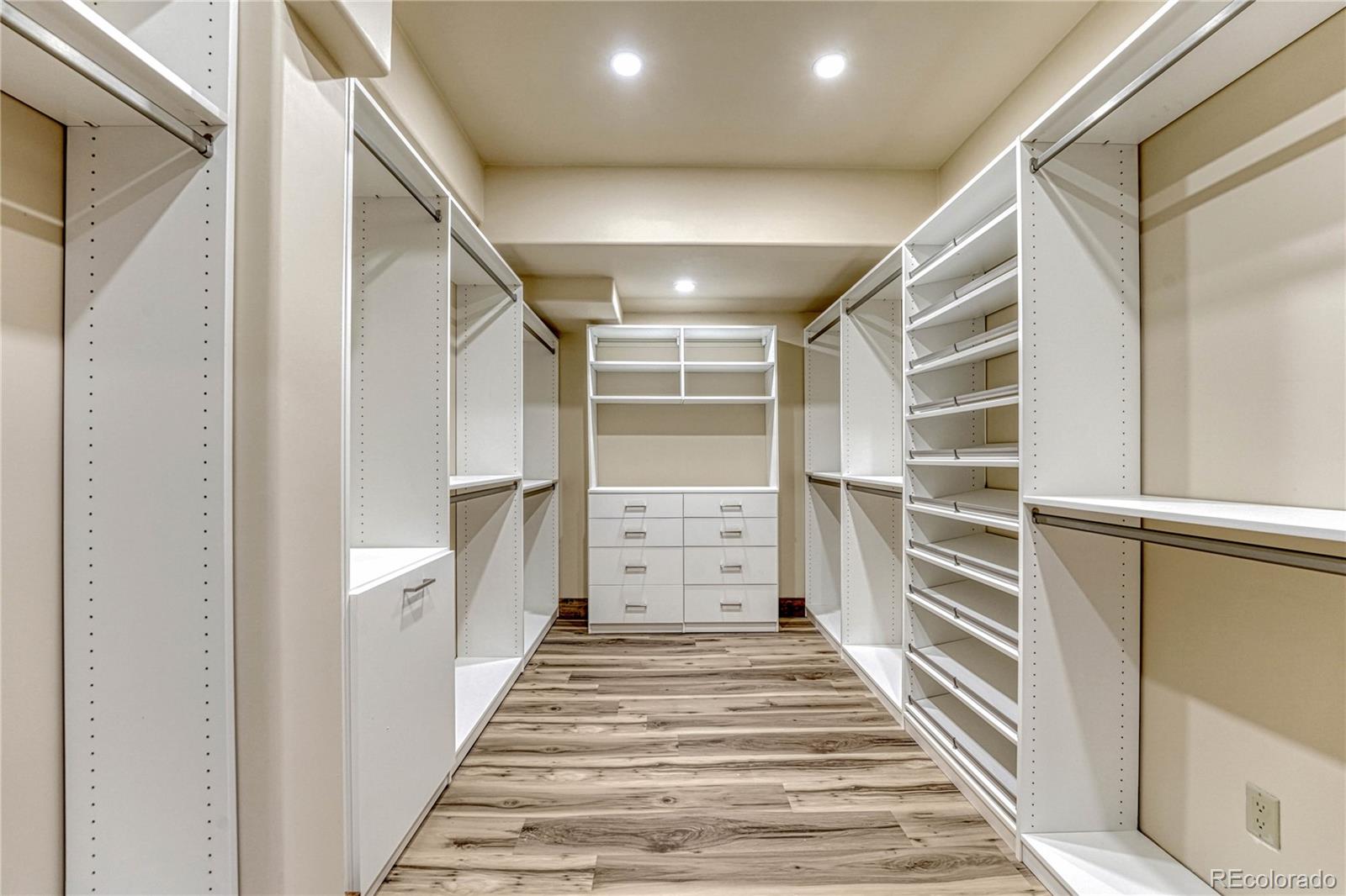 Sedalia, Colorado, 80135, United States, 4 Bedrooms Bedrooms, ,4 BathroomsBathrooms,Residential,Active,1986887