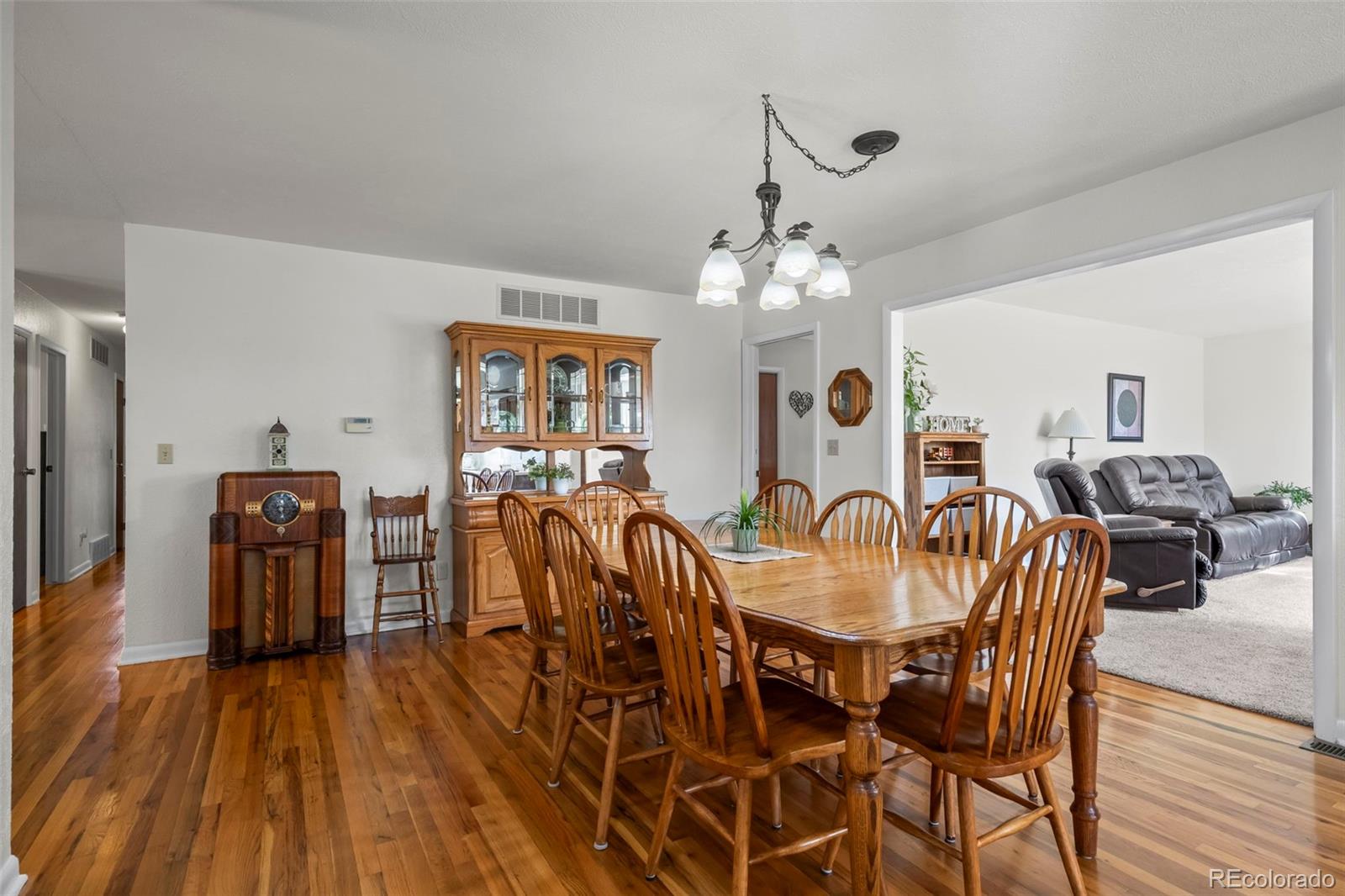 Boulder, Colorado, 80303, United States, 4 Bedrooms Bedrooms, ,3 BathroomsBathrooms,Residential,Active,1953379