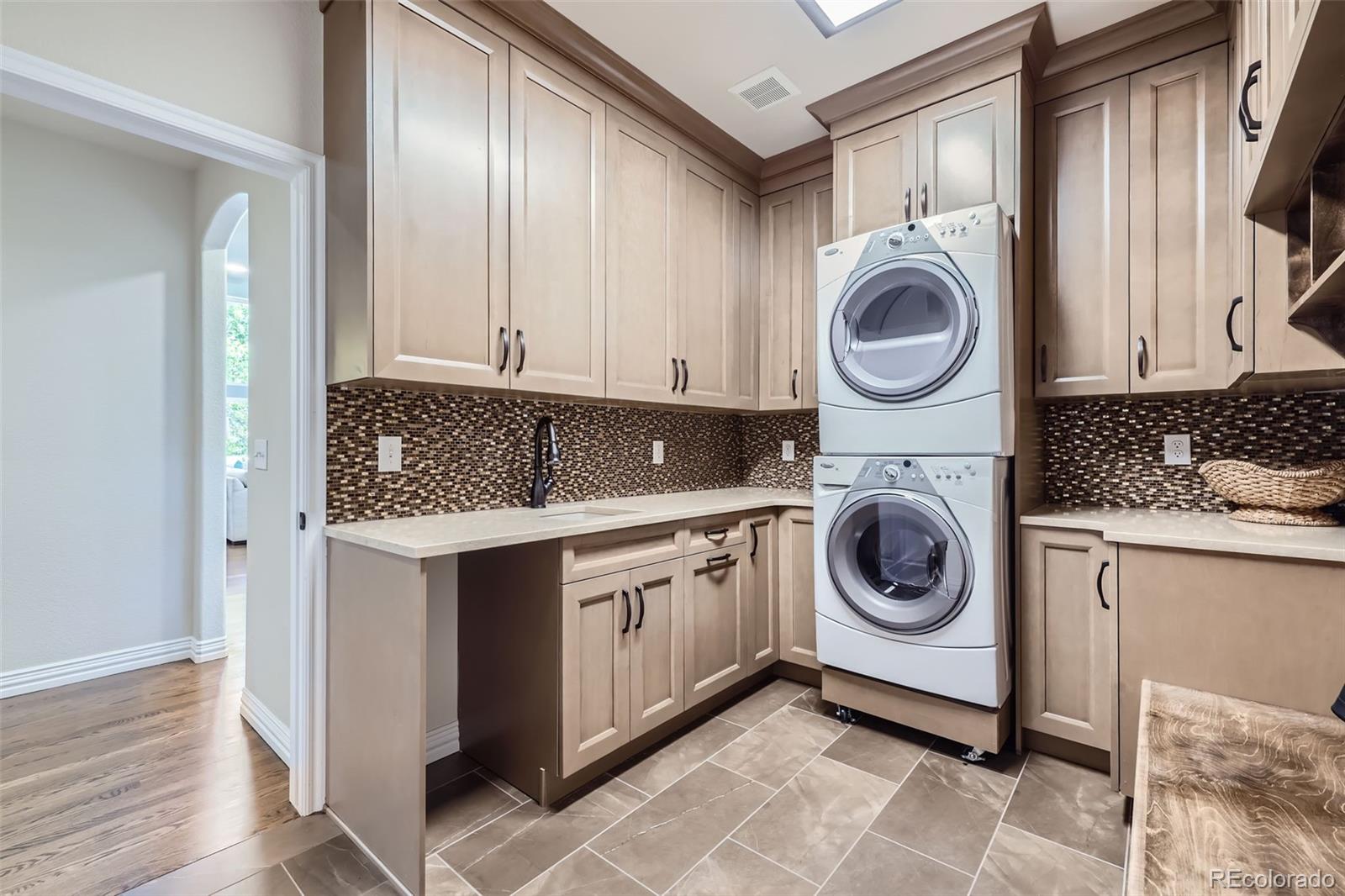 Littleton, Colorado, 80128, United States, 5 Bedrooms Bedrooms, ,5 BathroomsBathrooms,Residential,Active,2025658