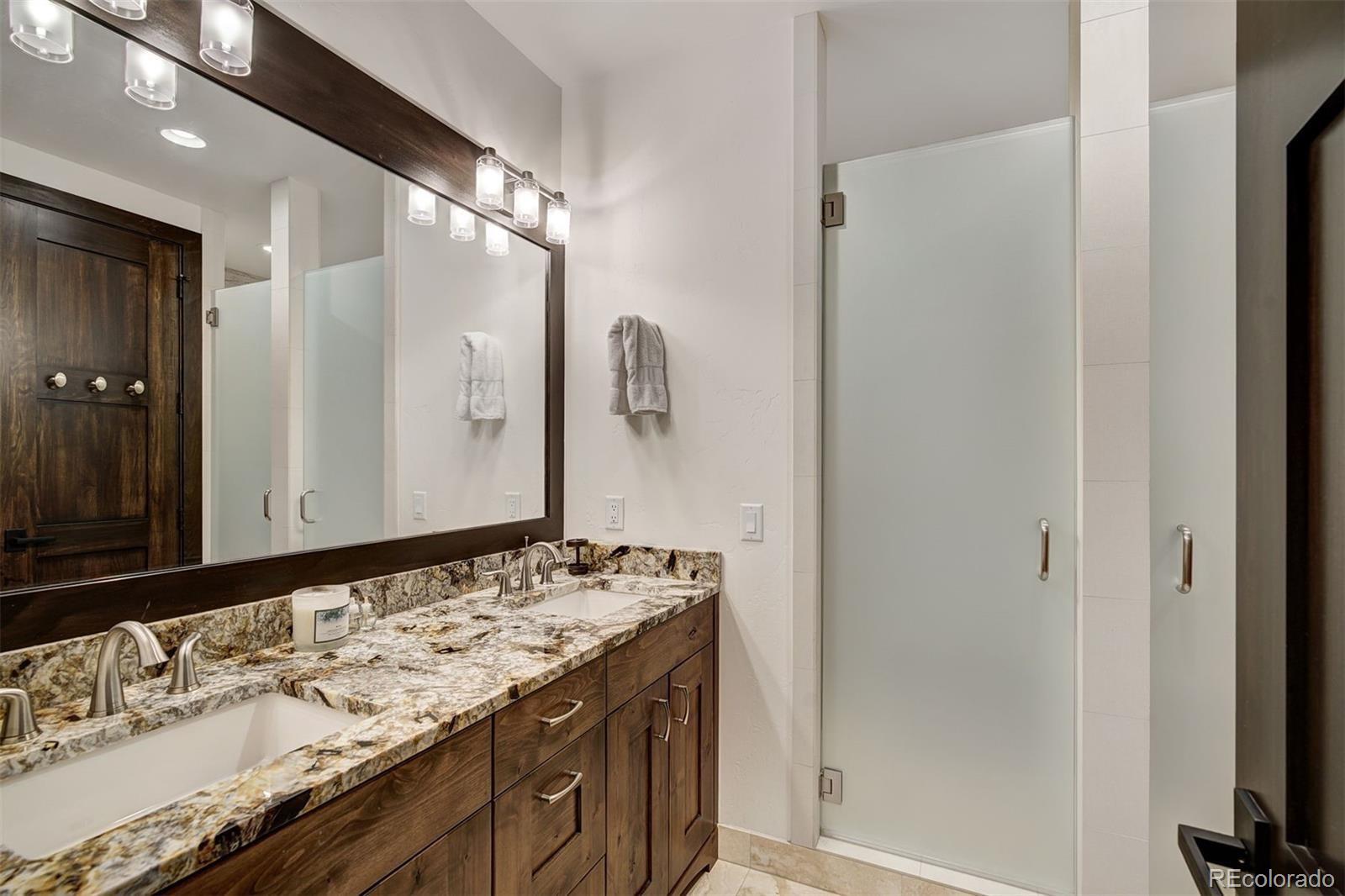 Silverthorne, Colorado, 80498, United States, ,7 BathroomsBathrooms,Residential,Active,1761673