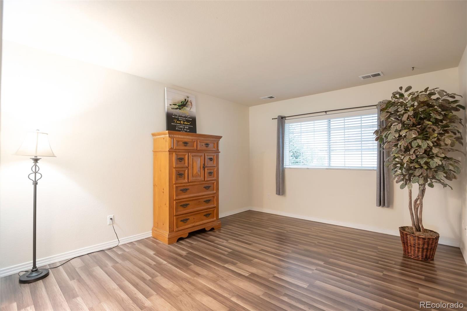 Aurora, Colorado, 80016, United States, 5 Bedrooms Bedrooms, ,7 BathroomsBathrooms,Residential,Active,1929689