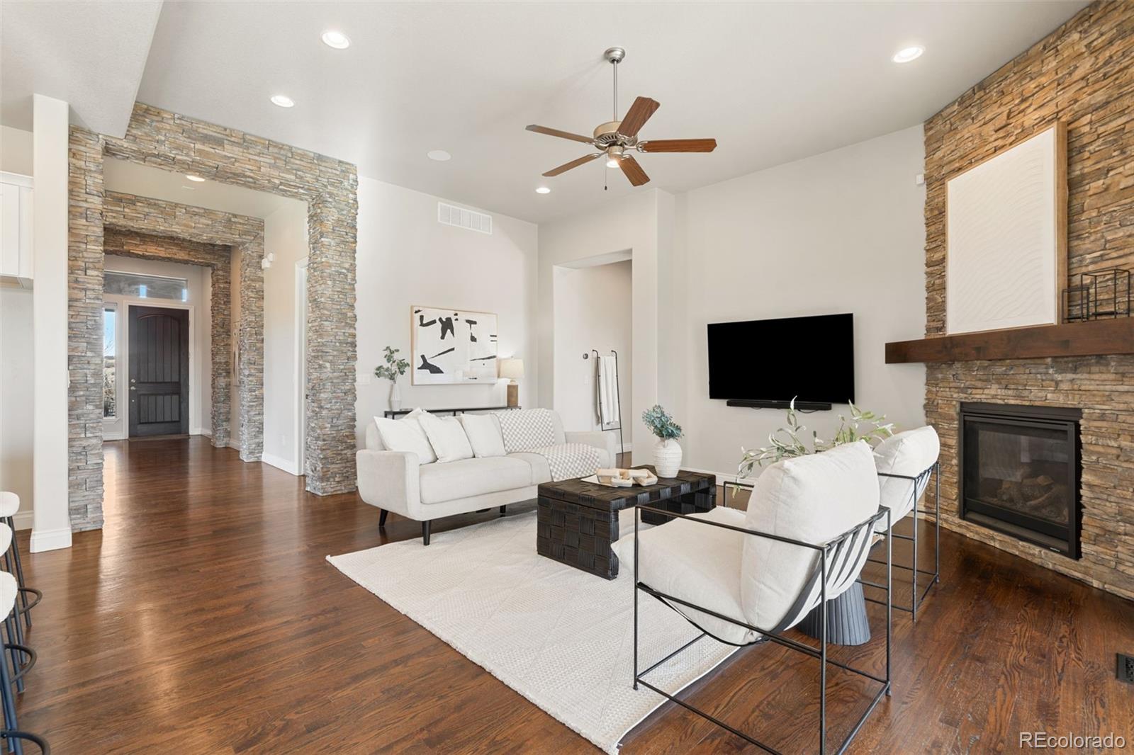 Colorado Springs, Colorado, 80921, United States, 5 Bedrooms Bedrooms, ,4 BathroomsBathrooms,Residential,Active,2002338