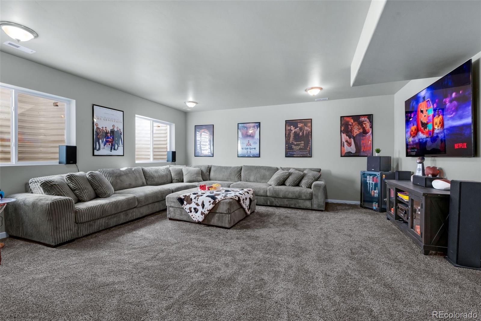 Colorado Springs, Colorado, 80908, United States, 7 Bedrooms Bedrooms, ,6 BathroomsBathrooms,Residential,Active,1969644