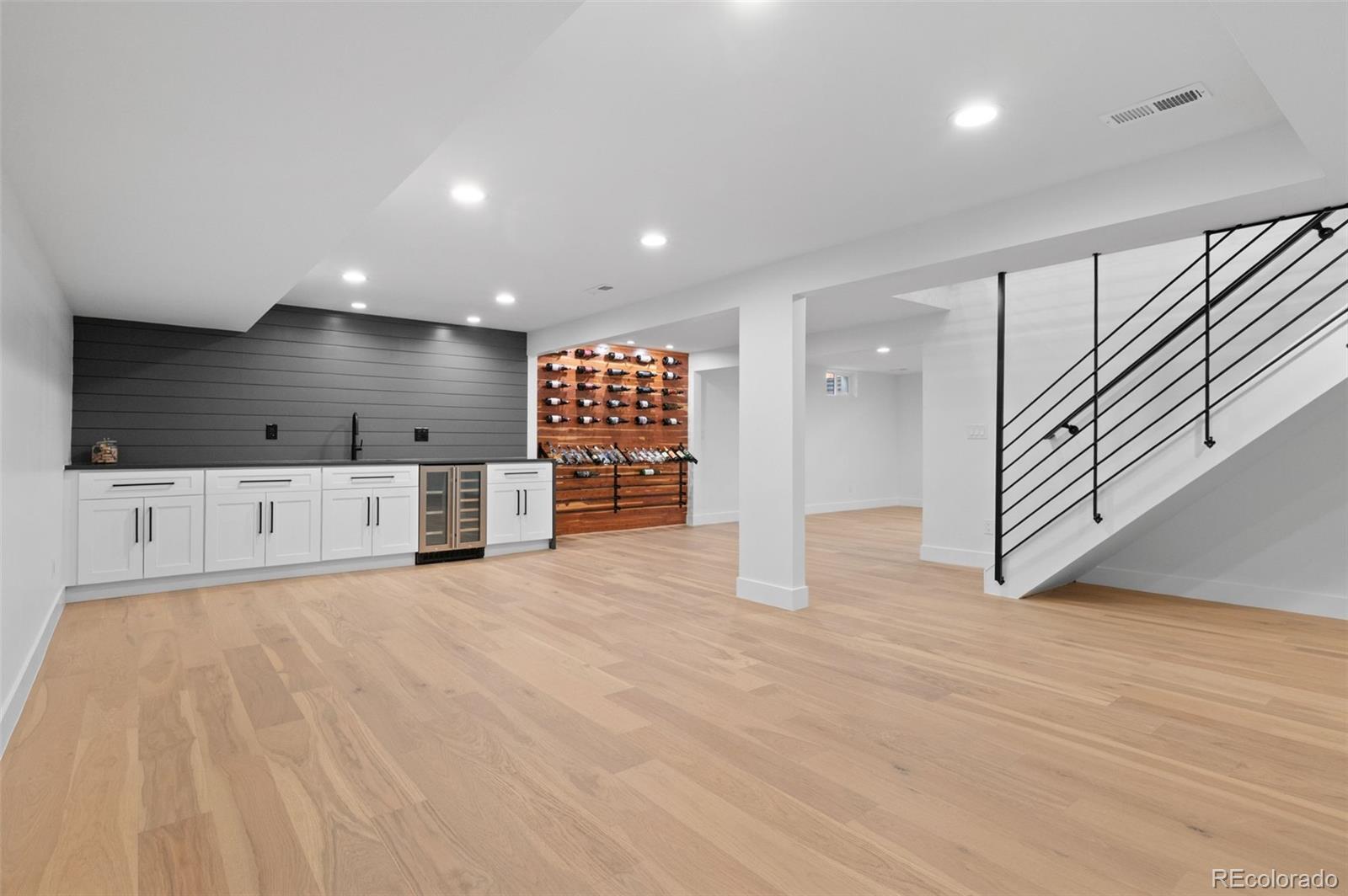 Denver, Colorado, 80210, United States, 5 Bedrooms Bedrooms, ,5 BathroomsBathrooms,Residential,Active,1945244