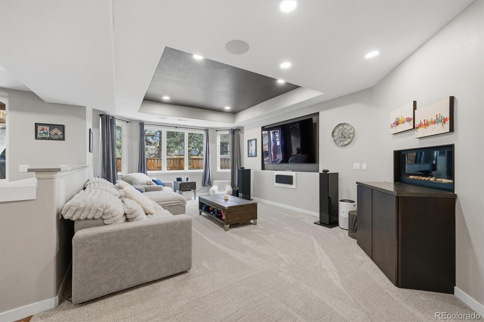 Littleton, Colorado, 80123, United States, 5 Bedrooms Bedrooms, ,6 BathroomsBathrooms,Residential,Active,2012465