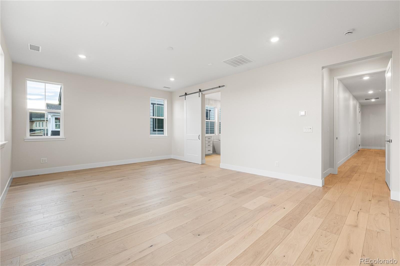 Castle Pines, Colorado, 80108, United States, 7 Bedrooms Bedrooms, ,8 BathroomsBathrooms,Residential,Active,1992239