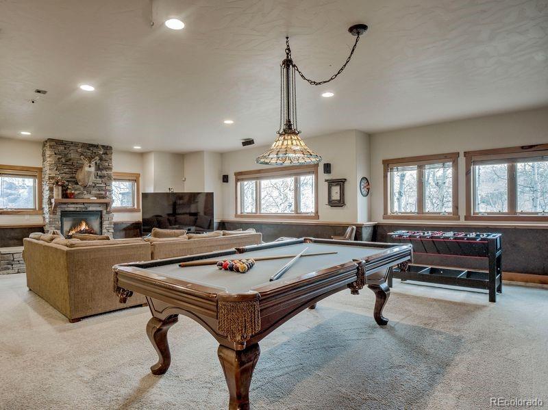 Silverthorne, Colorado, 80498, United States, 5 Bedrooms Bedrooms, ,4 BathroomsBathrooms,Residential,Active,1961917