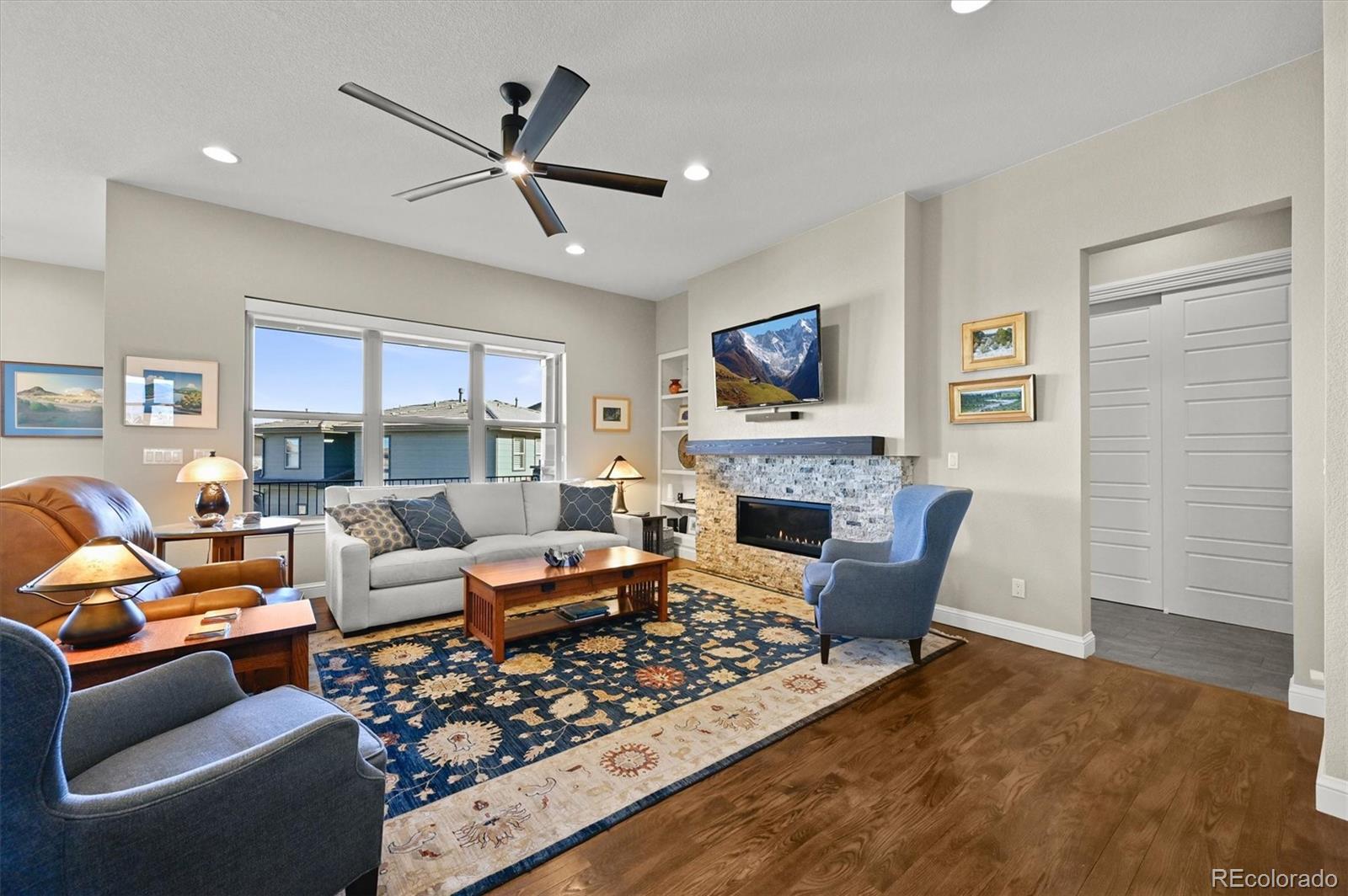 Highlands Ranch, Colorado, 80126, United States, 4 Bedrooms Bedrooms, ,4 BathroomsBathrooms,Residential,Active,2008281