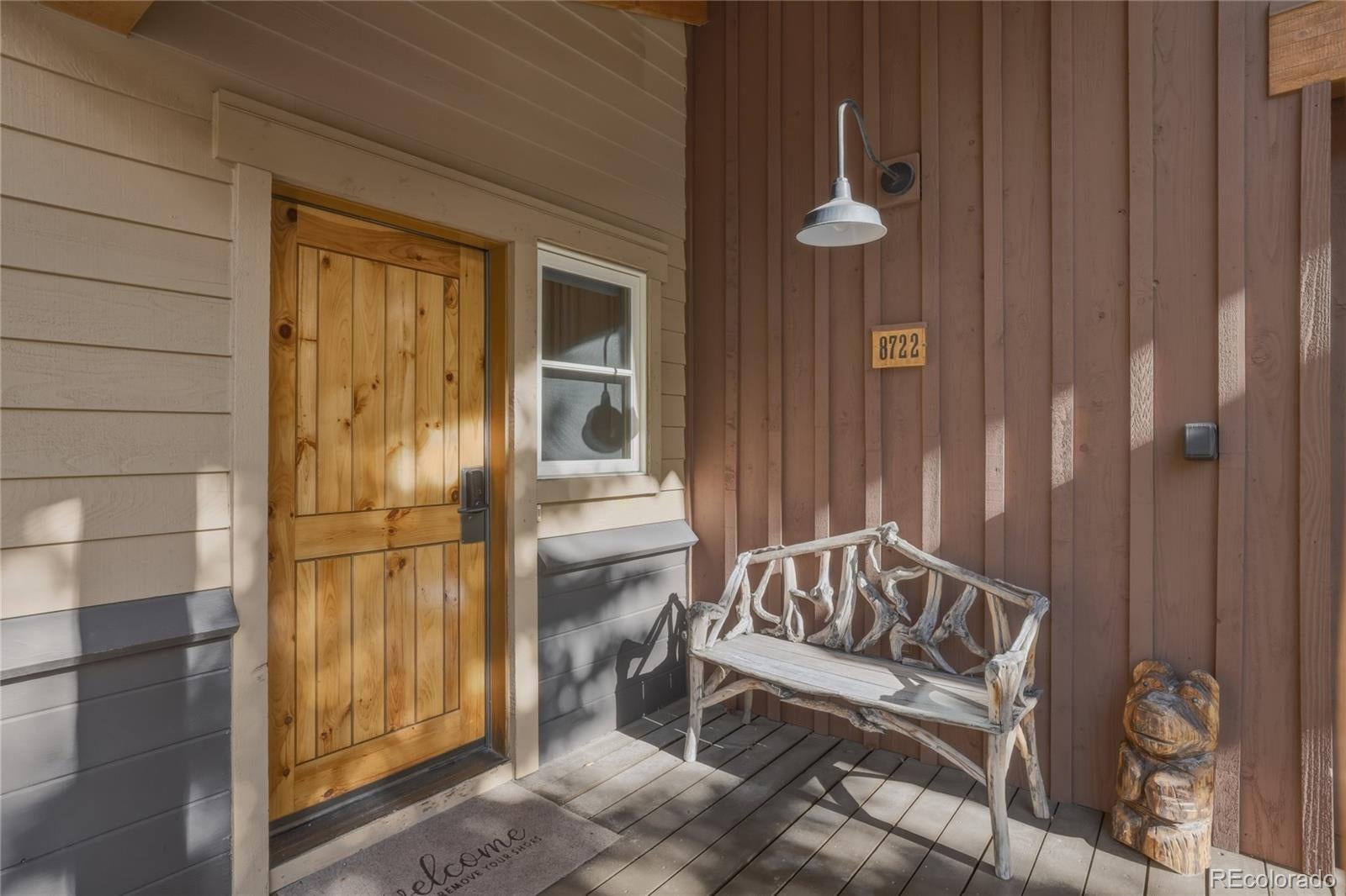 Dillon, Colorado, 80435, United States, 2 Bedrooms Bedrooms, ,3 BathroomsBathrooms,Residential,Active,2051972