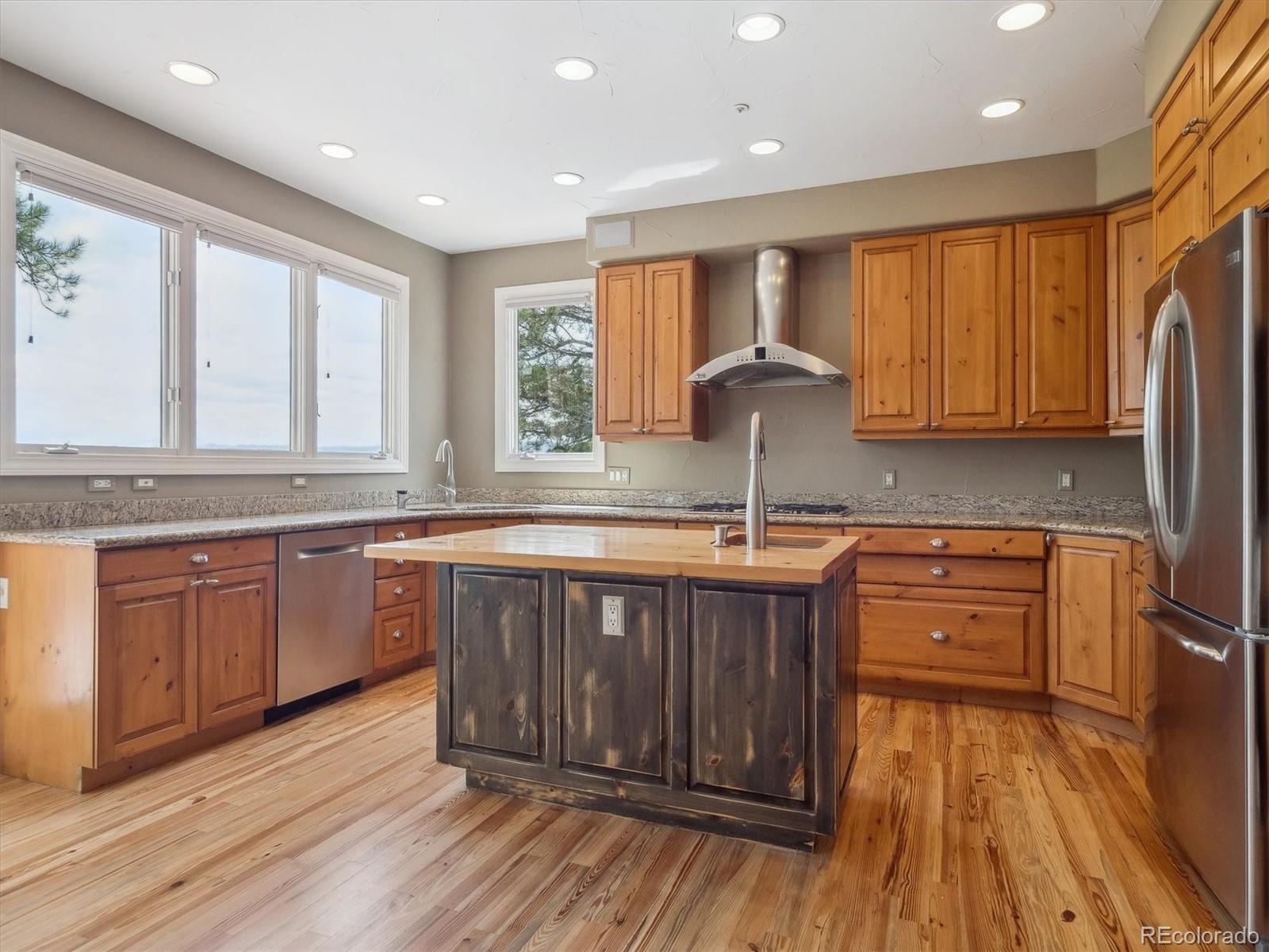 Castle Rock, Colorado, 80108, United States, 4 Bedrooms Bedrooms, ,4 BathroomsBathrooms,Residential,Active,1798227