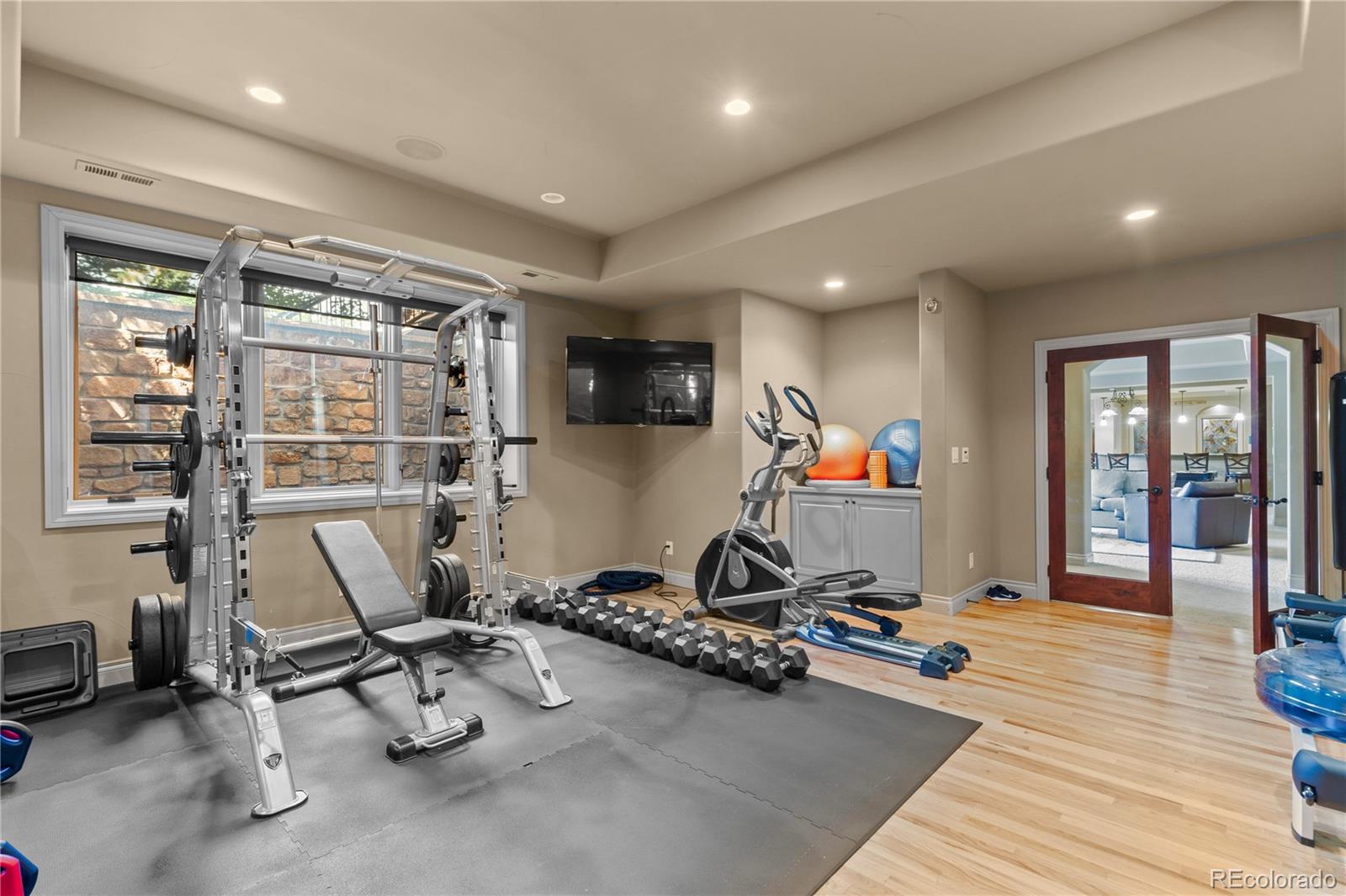 Aurora, Colorado, 80016, United States, 5 Bedrooms Bedrooms, ,7 BathroomsBathrooms,Residential,Active,1946531