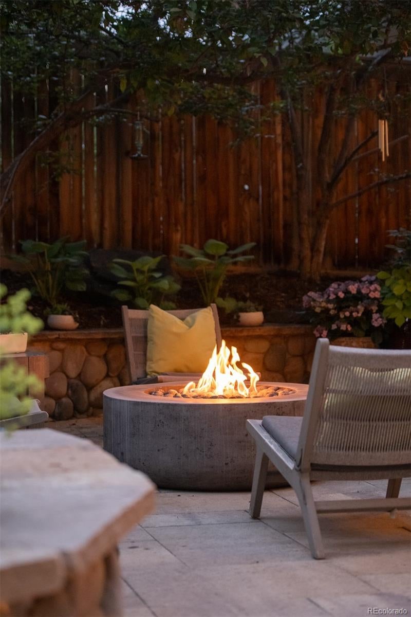 Boulder, Colorado, 80302, United States, 4 Bedrooms Bedrooms, ,5 BathroomsBathrooms,Residential,Active,1953427