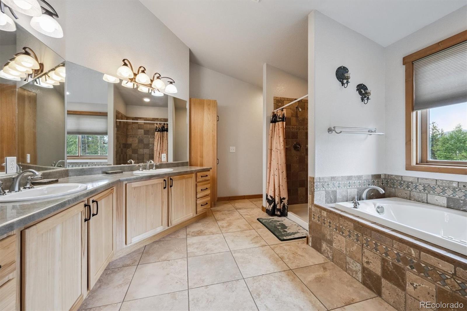 Black Hawk, Colorado, 80422, United States, ,3 BathroomsBathrooms,Residential,Active,1894766