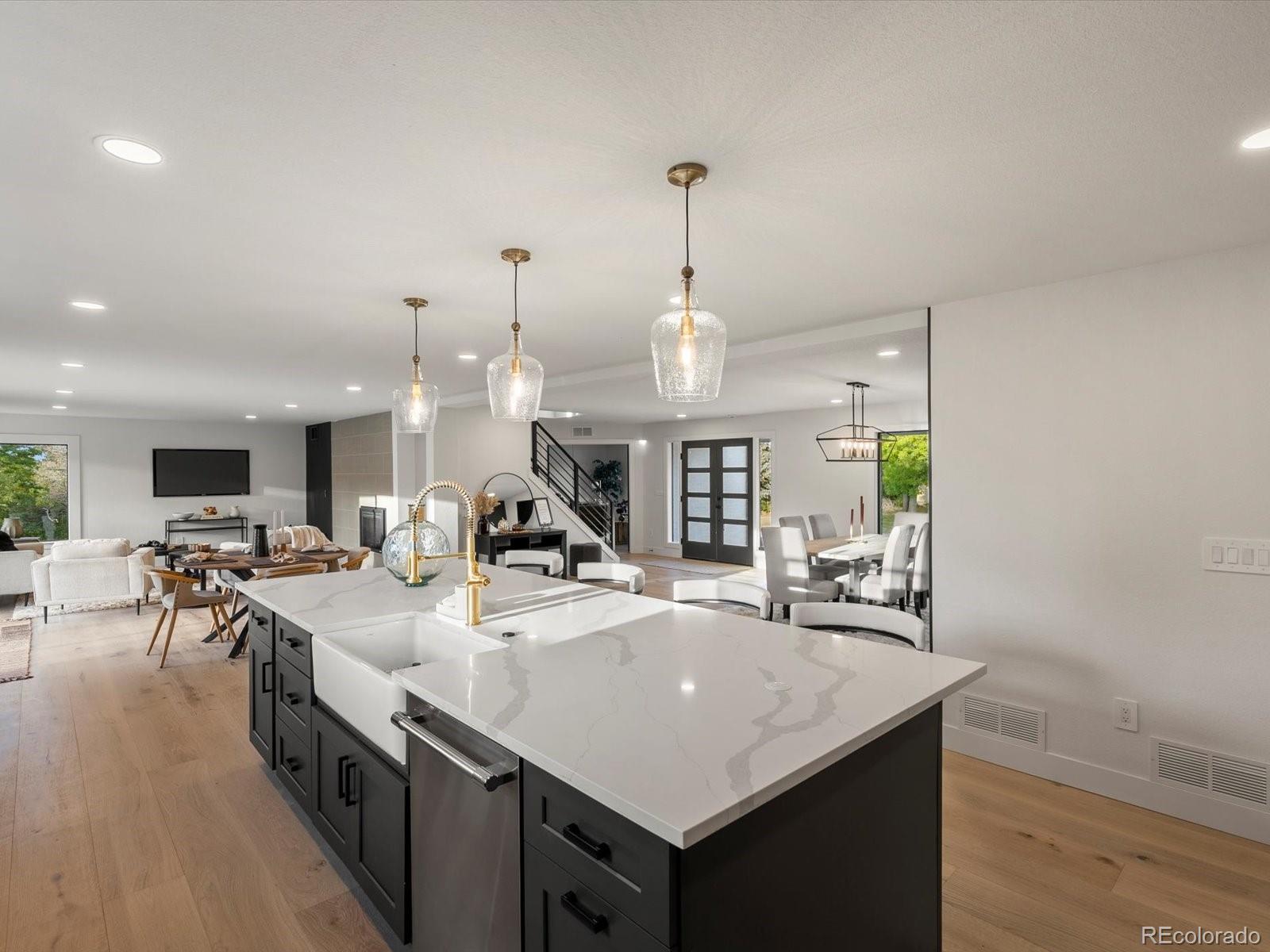 Greenwood Village, Colorado, 80111, United States, 5 Bedrooms Bedrooms, ,4 BathroomsBathrooms,Residential,Active,1952613