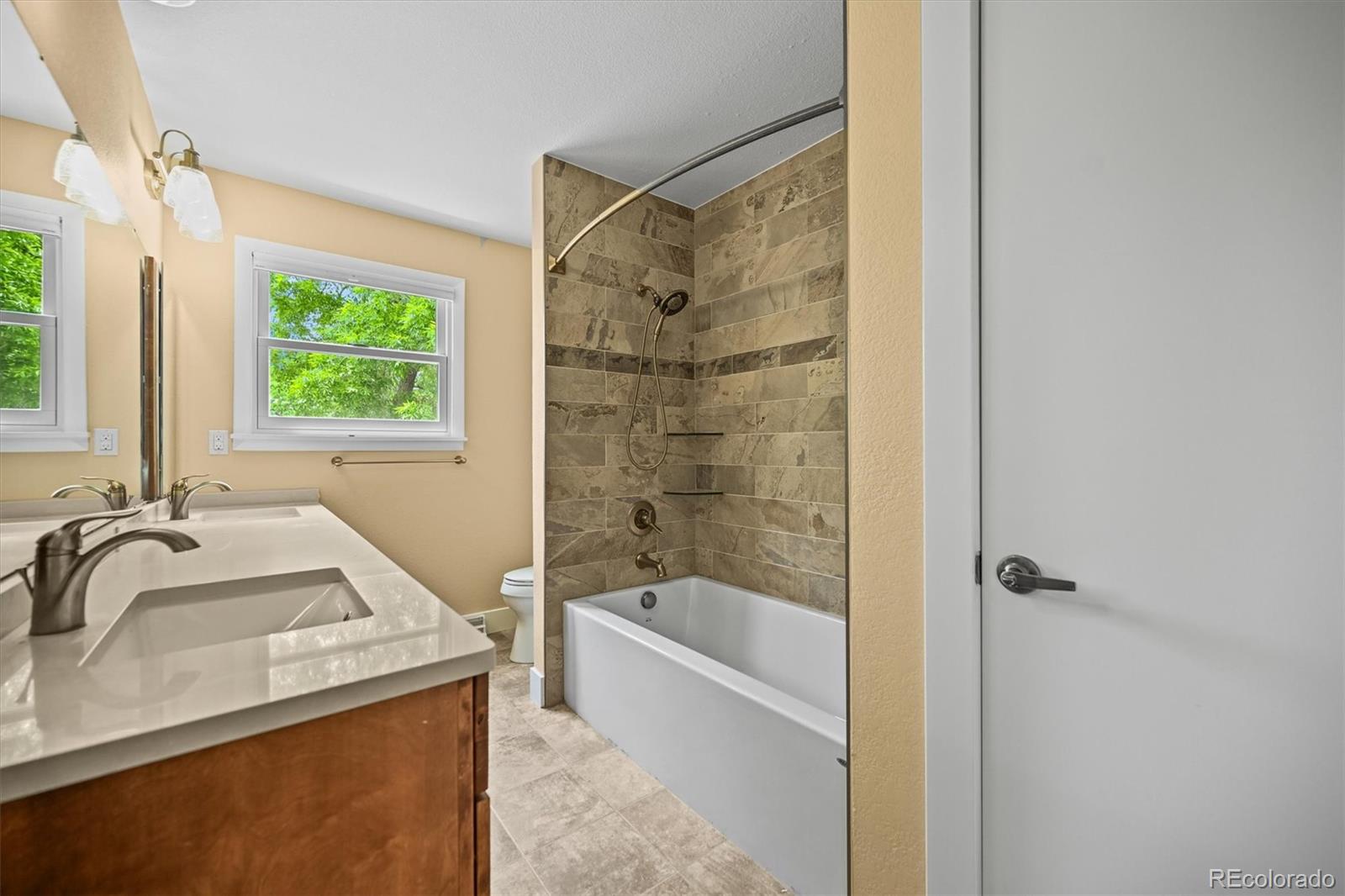 Watkins, Colorado, 80137, United States, 4 Bedrooms Bedrooms, ,3 BathroomsBathrooms,Residential,Active,2013169