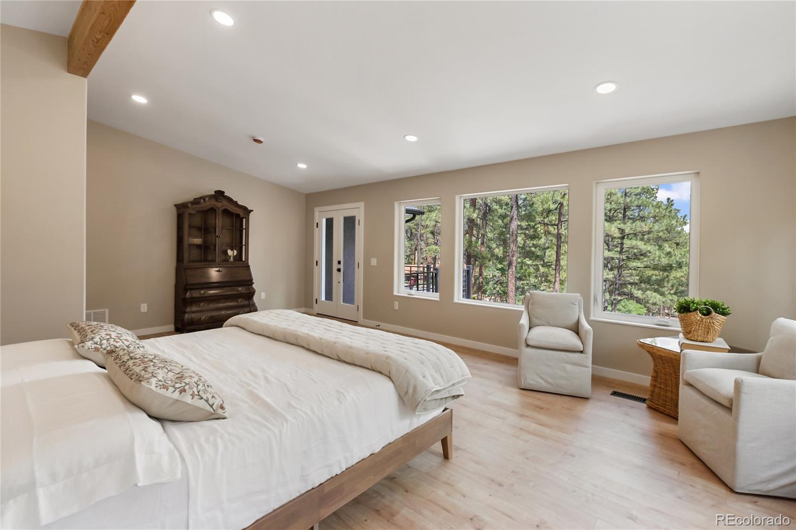 Colorado Springs, Colorado, 80921, United States, 5 Bedrooms Bedrooms, ,4 BathroomsBathrooms,Residential,Active,1996271