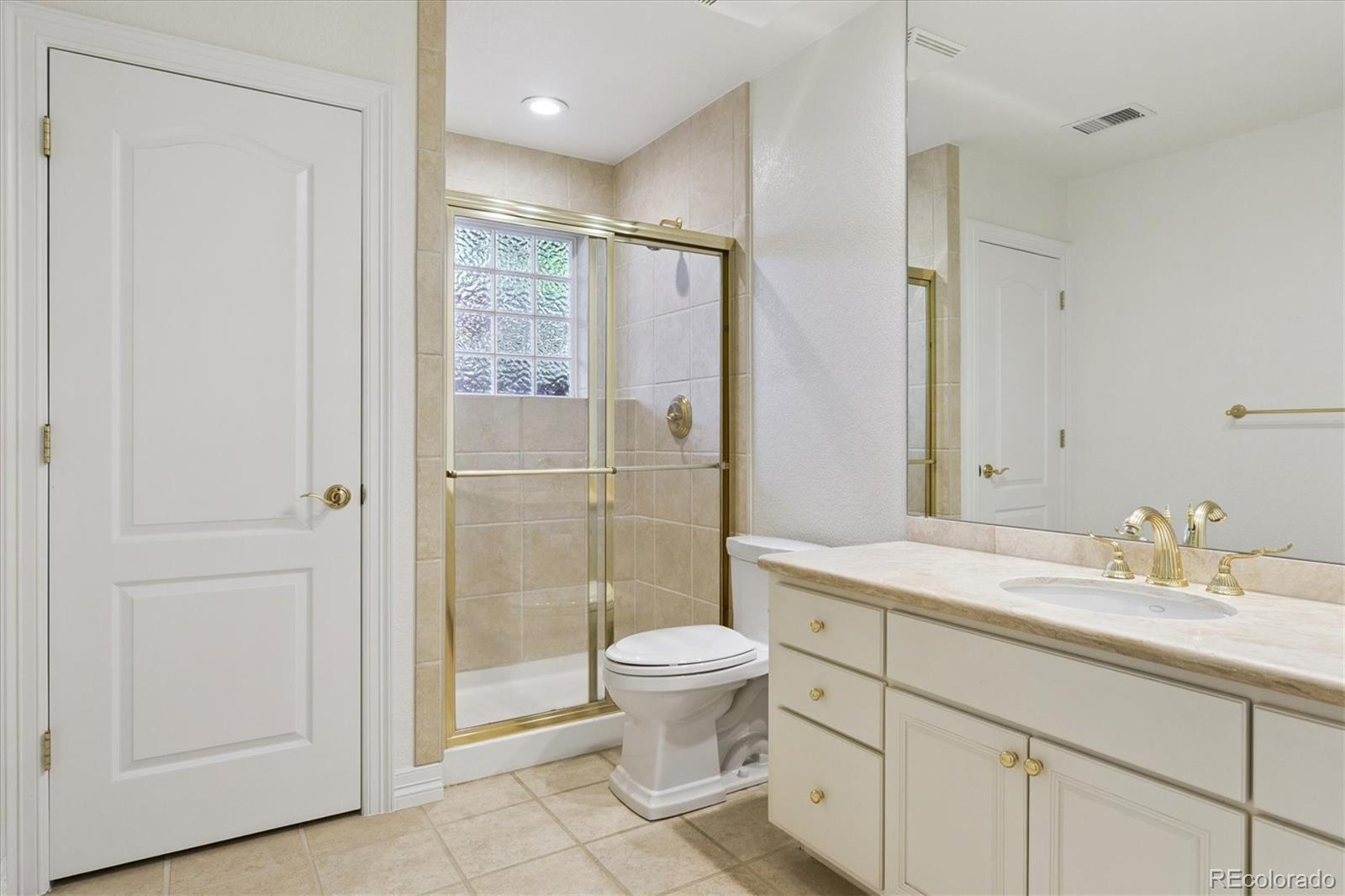 Lone Tree, Colorado, 80124, United States, 6 Bedrooms Bedrooms, ,5 BathroomsBathrooms,Residential,Active,1798134