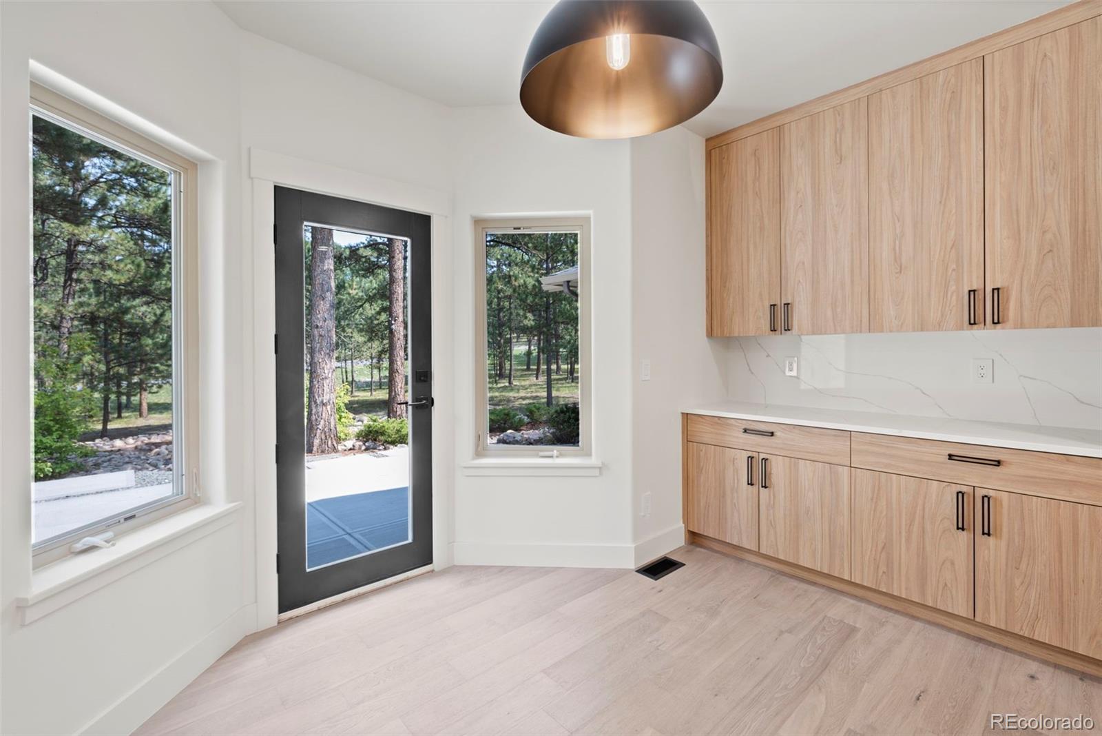 Colorado Springs, Colorado, 80908, United States, 4 Bedrooms Bedrooms, ,5 BathroomsBathrooms,Residential,Active,1941104