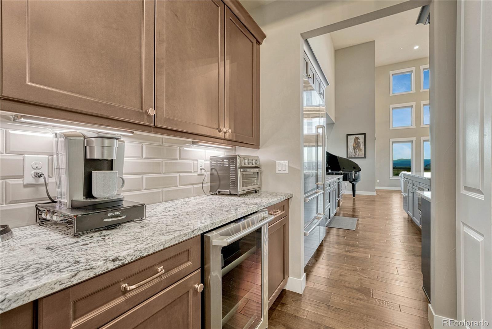 Castle Rock, Colorado, 80109, United States, 5 Bedrooms Bedrooms, ,6 BathroomsBathrooms,Residential,Active,1986908