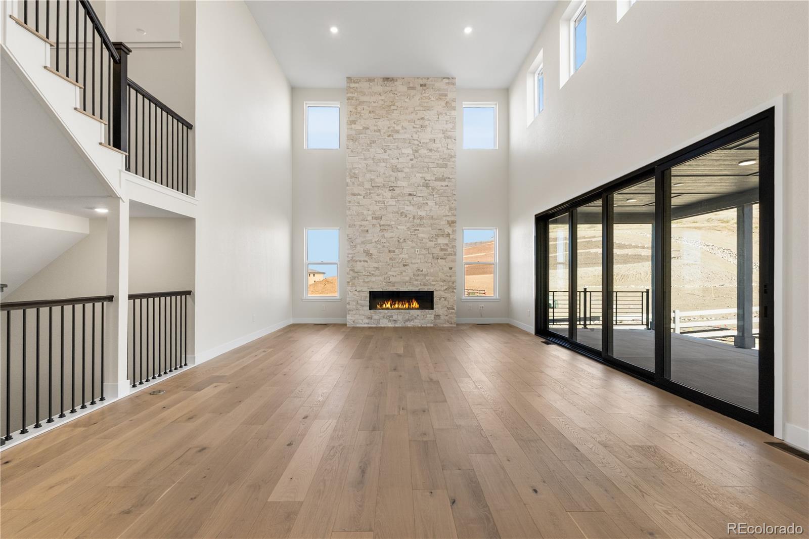 Lone Tree, Colorado, 80134, United States, 6 Bedrooms Bedrooms, ,7 BathroomsBathrooms,Residential,Active,1952989