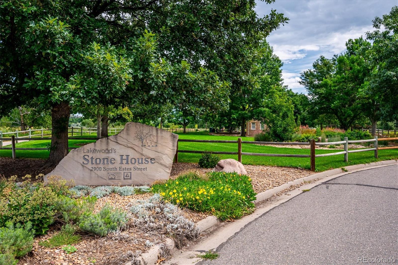 Lakewood, Colorado, 80227, United States, 4 Bedrooms Bedrooms, ,4 BathroomsBathrooms,Residential,Active,2035641