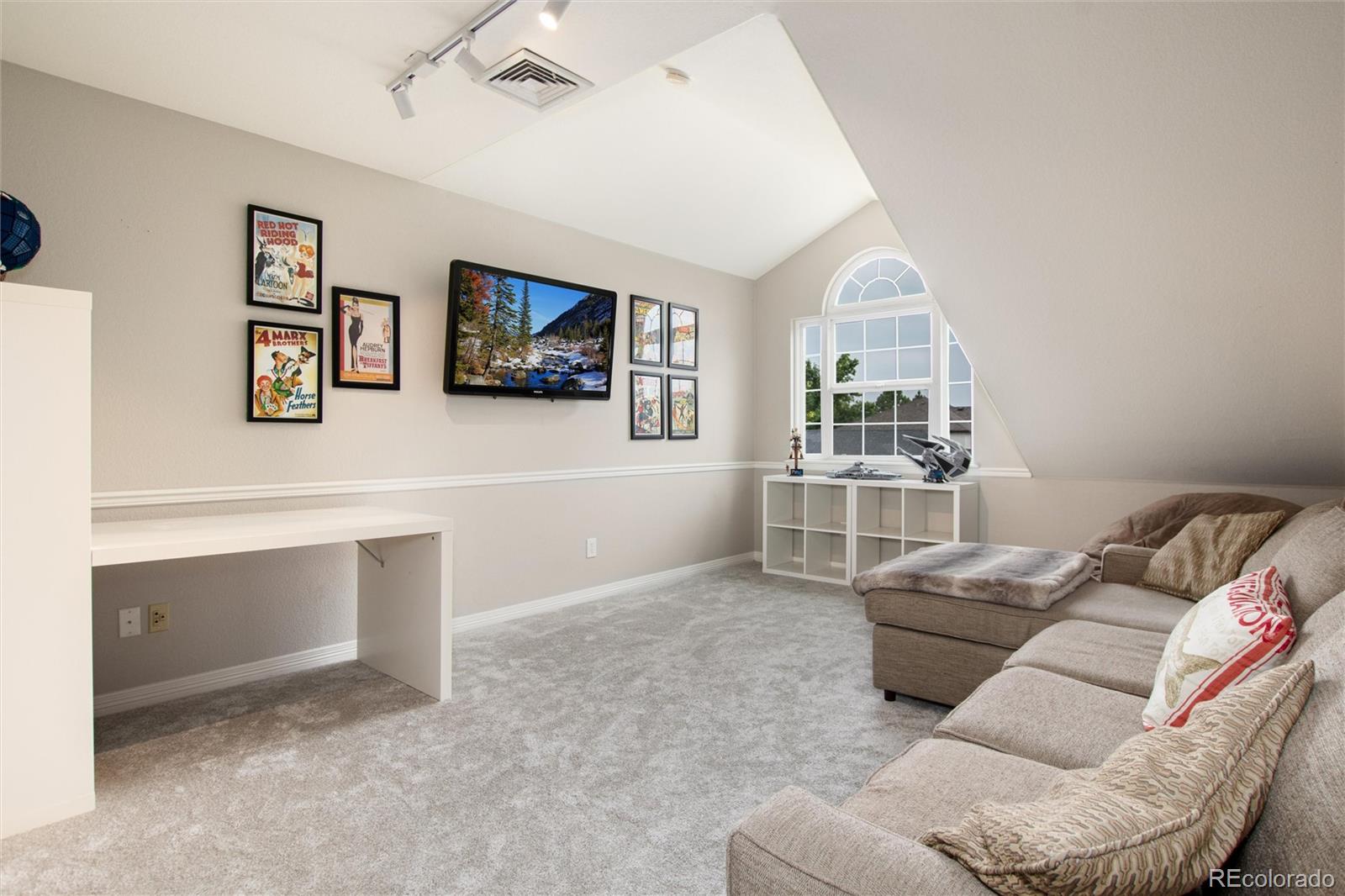 Littleton, Colorado, 80123, United States, 4 Bedrooms Bedrooms, ,4 BathroomsBathrooms,Residential,Active,1936610