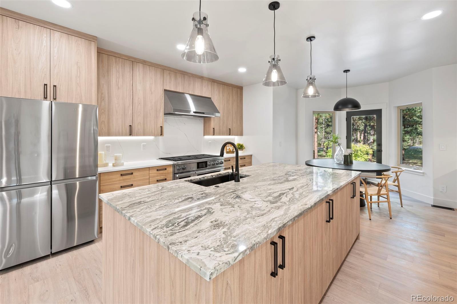 Colorado Springs, Colorado, 80908, United States, 4 Bedrooms Bedrooms, ,5 BathroomsBathrooms,Residential,Active,1999177