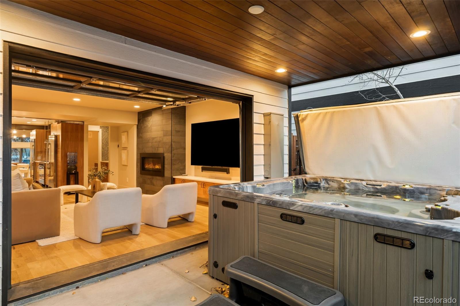 Denver, Colorado, 80211, United States, 3 Bedrooms Bedrooms, ,4 BathroomsBathrooms,Residential,Active,1990682