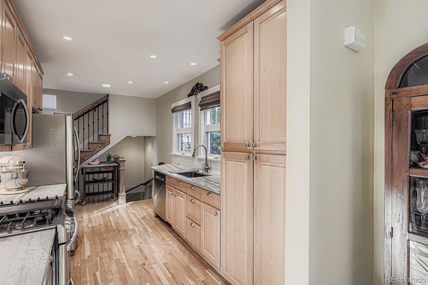 Denver, Colorado, 80209, United States, 3 Bedrooms Bedrooms, ,3 BathroomsBathrooms,Residential,Active,1987207