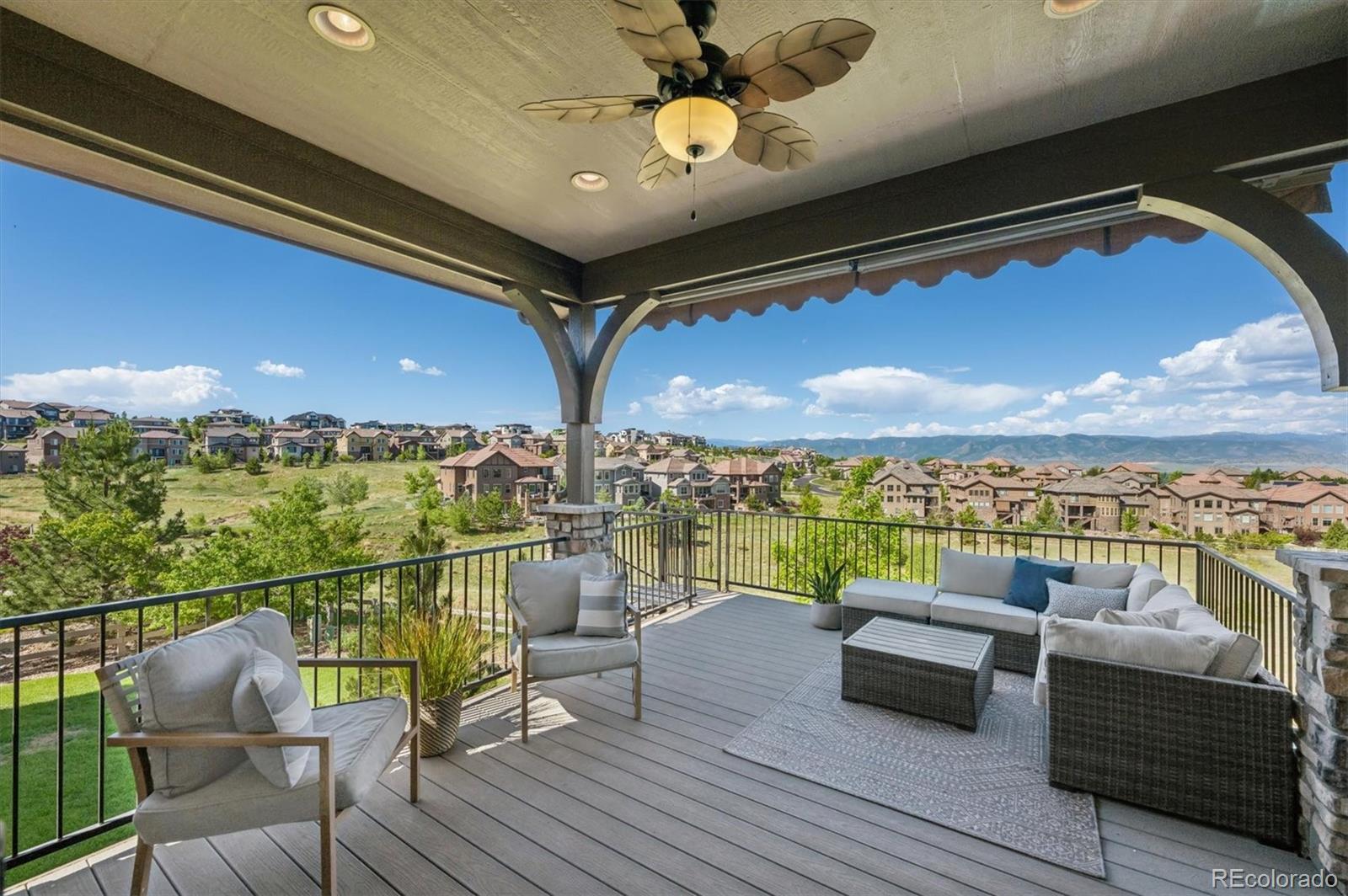 Spectacular, unobstructed panoramic mountain views from all three leve – image 13