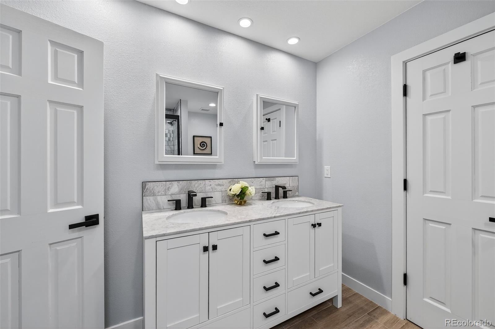 Littleton, Colorado, 80127, United States, 6 Bedrooms Bedrooms, ,4 BathroomsBathrooms,Residential,Active,1945540