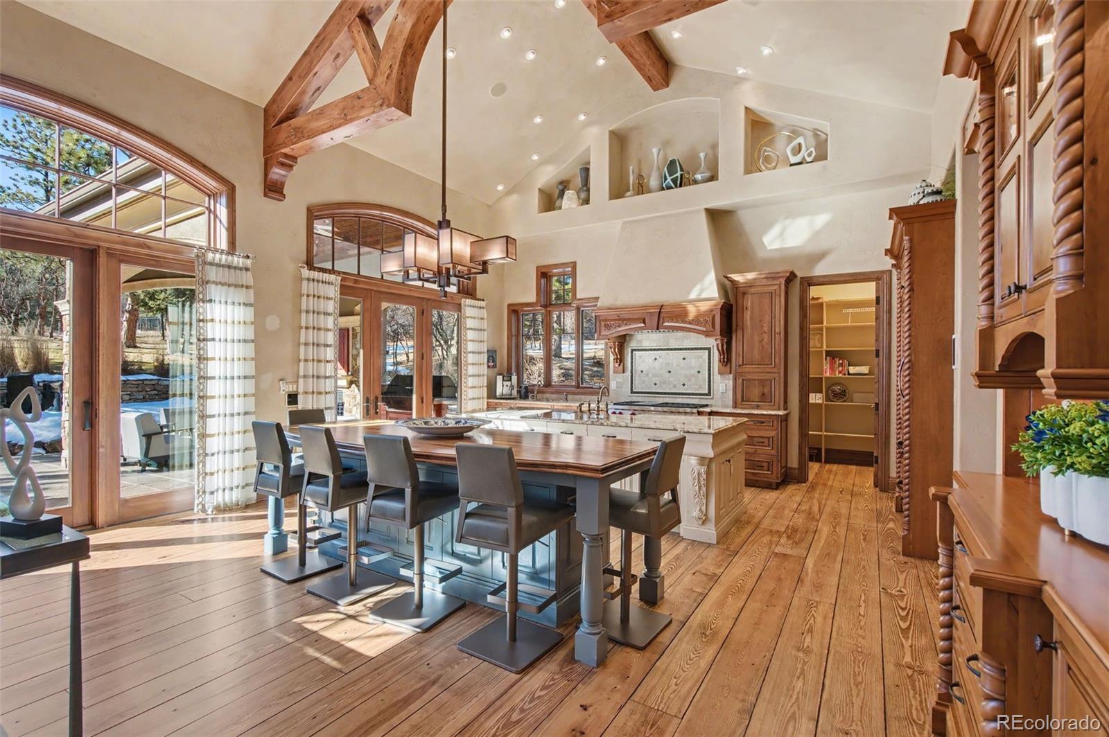 Colorado Springs, Colorado, 80906, United States, 5 Bedrooms Bedrooms, ,7 BathroomsBathrooms,Residential,Active,2017085