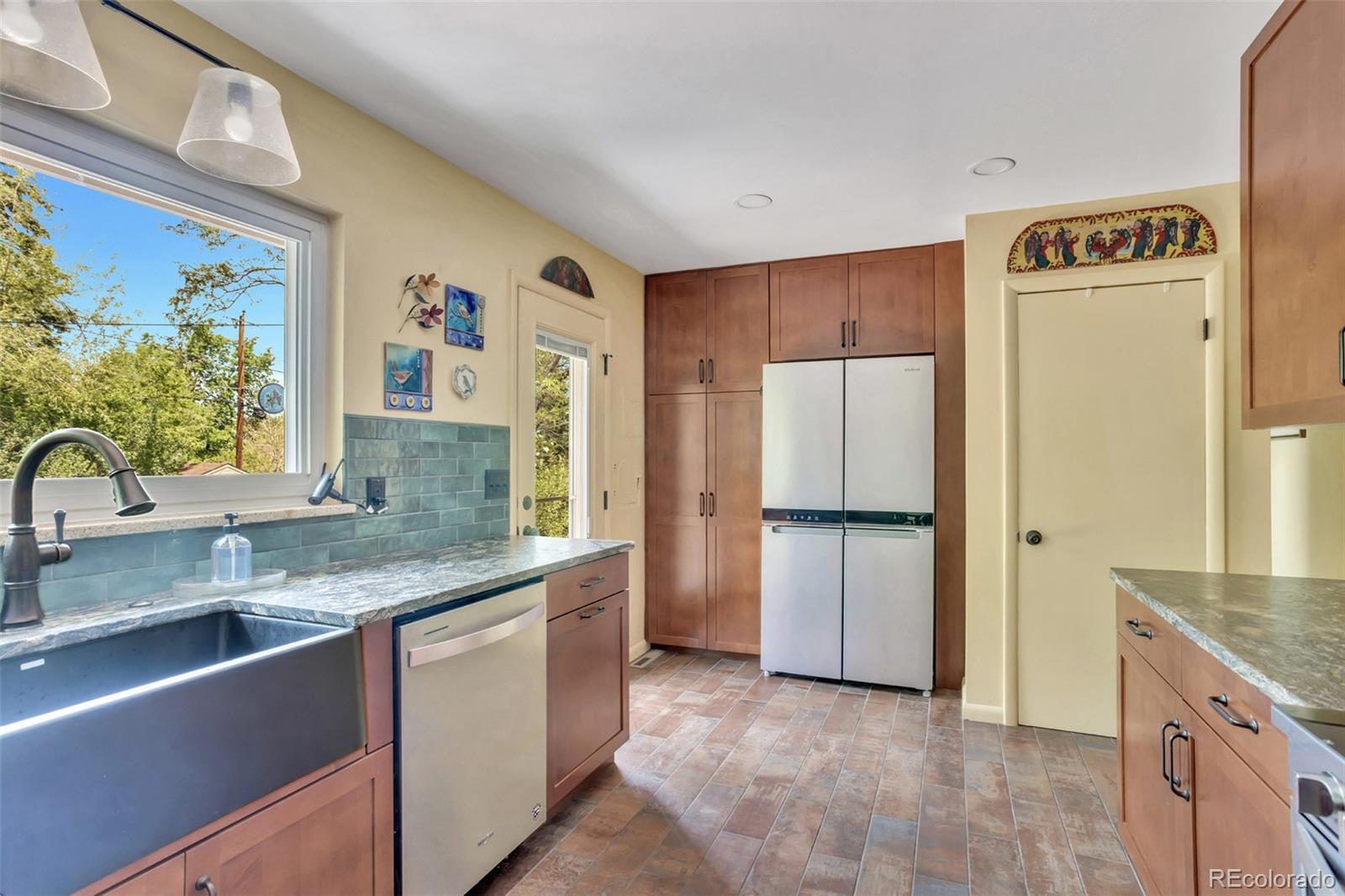Boulder, Colorado, 80302, United States, 5 Bedrooms Bedrooms, ,2 BathroomsBathrooms,Residential,Active,2041751
