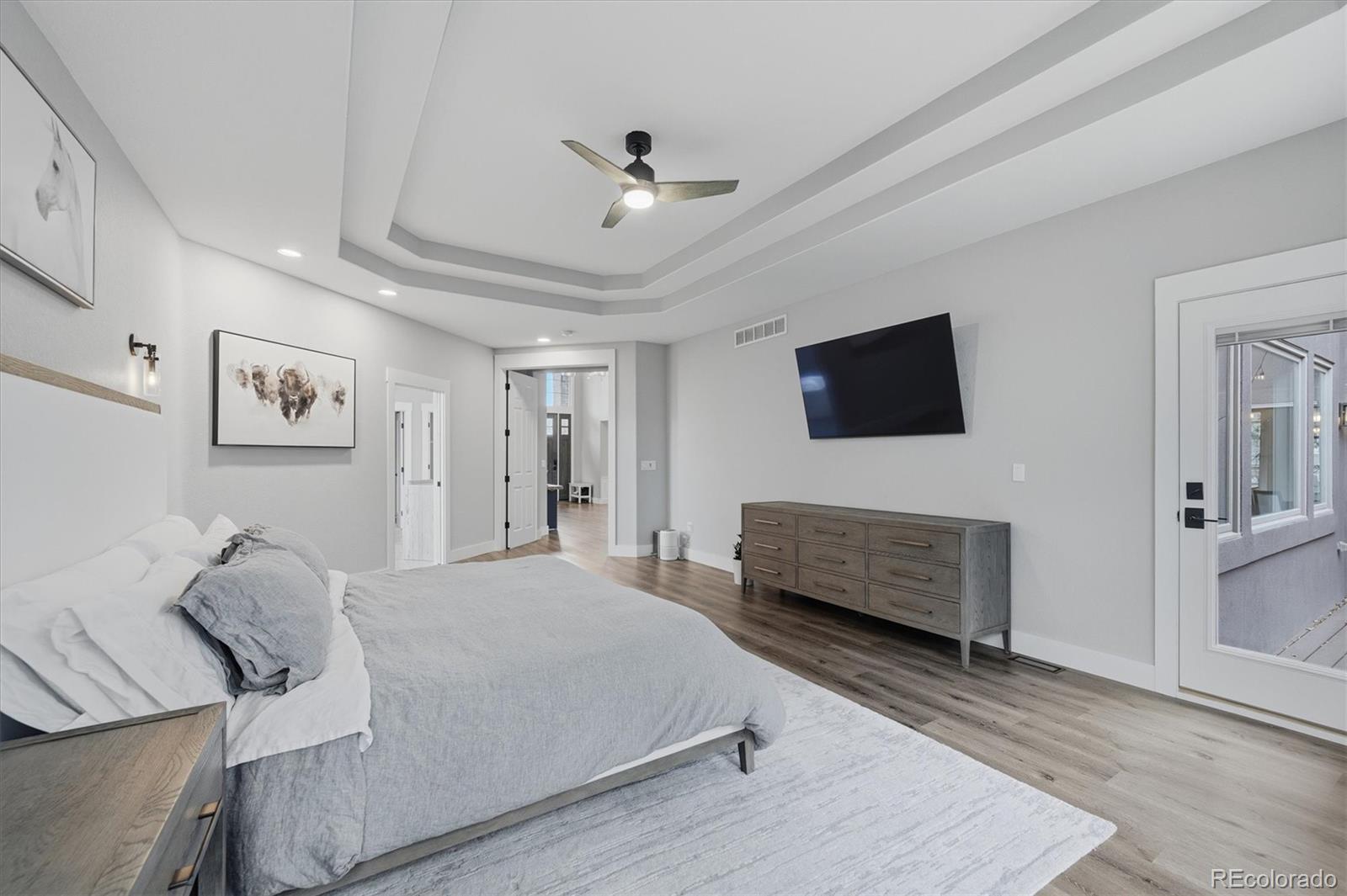 Littleton, Colorado, 80123, United States, 5 Bedrooms Bedrooms, ,6 BathroomsBathrooms,Residential,Active,2012465