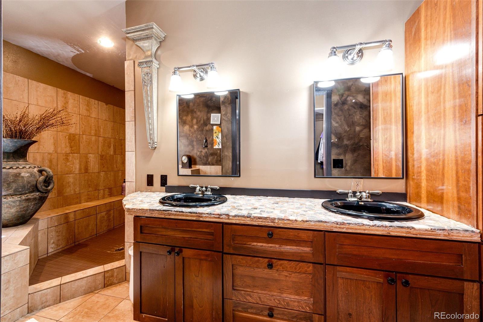 Elbert, Colorado, 80106, United States, 6 Bedrooms Bedrooms, ,7 BathroomsBathrooms,Residential,Active,1871600