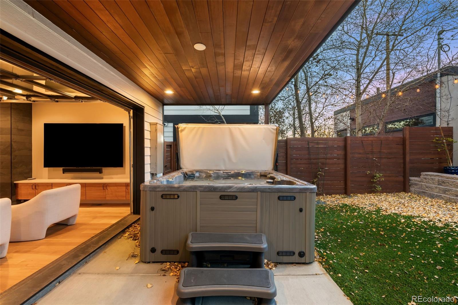 Denver, Colorado, 80211, United States, 3 Bedrooms Bedrooms, ,4 BathroomsBathrooms,Residential,Active,1990682