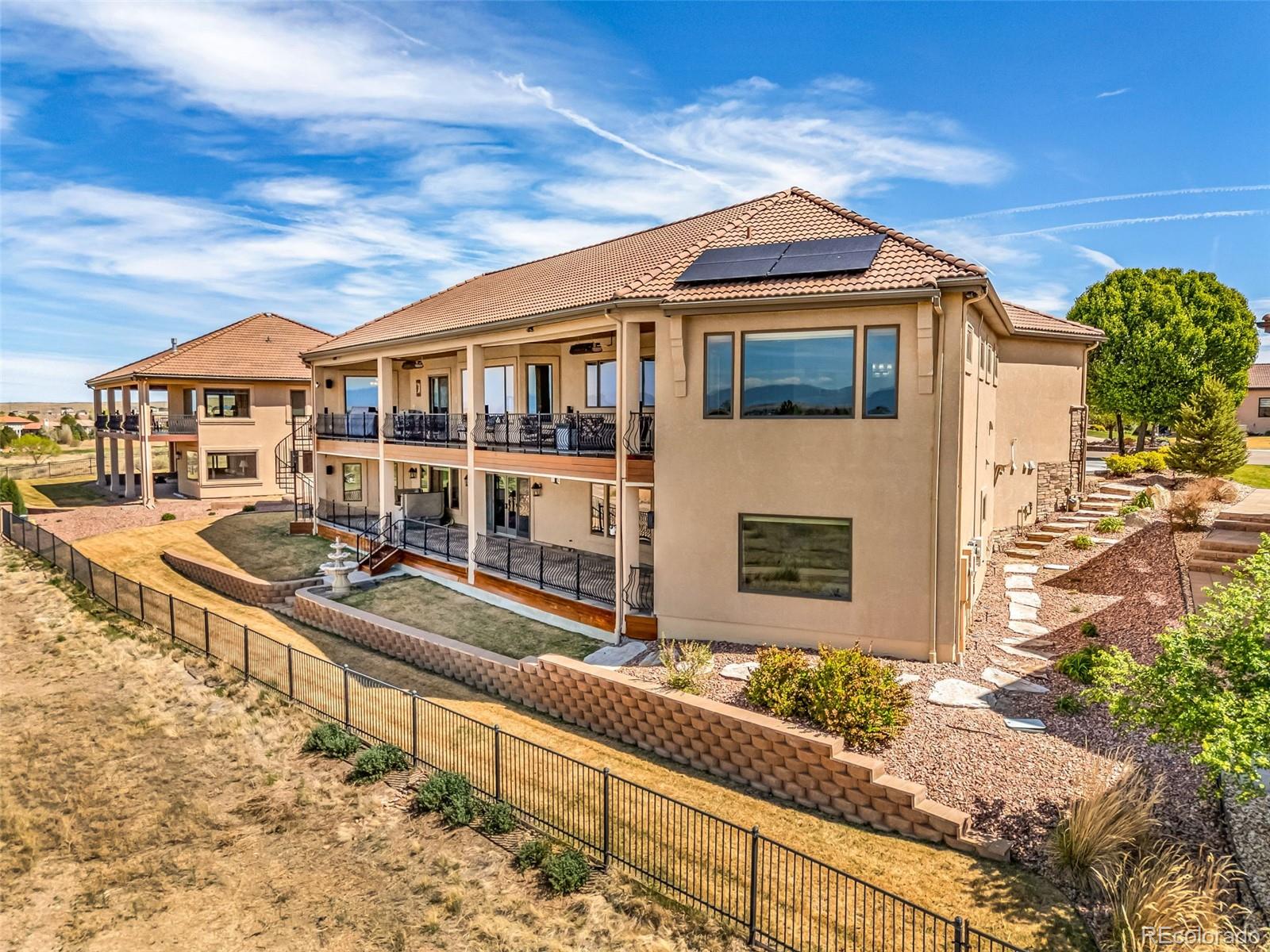 Pueblo, Colorado, 81001, United States, 4 Bedrooms Bedrooms, ,5 BathroomsBathrooms,Residential,Active,2043836