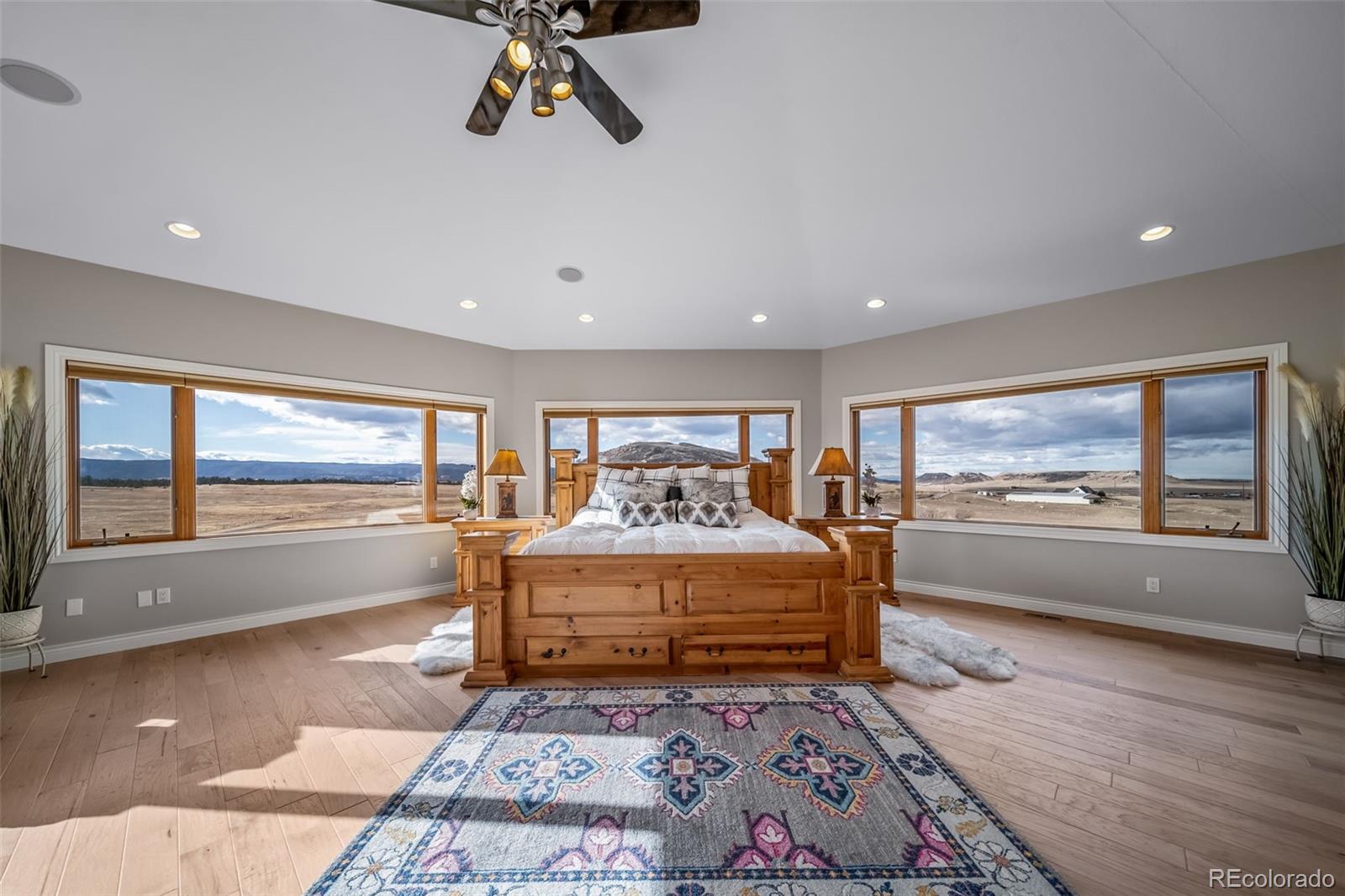 Larkspur, Colorado, 80118, United States, 4 Bedrooms Bedrooms, ,3 BathroomsBathrooms,Residential,Active,2007969