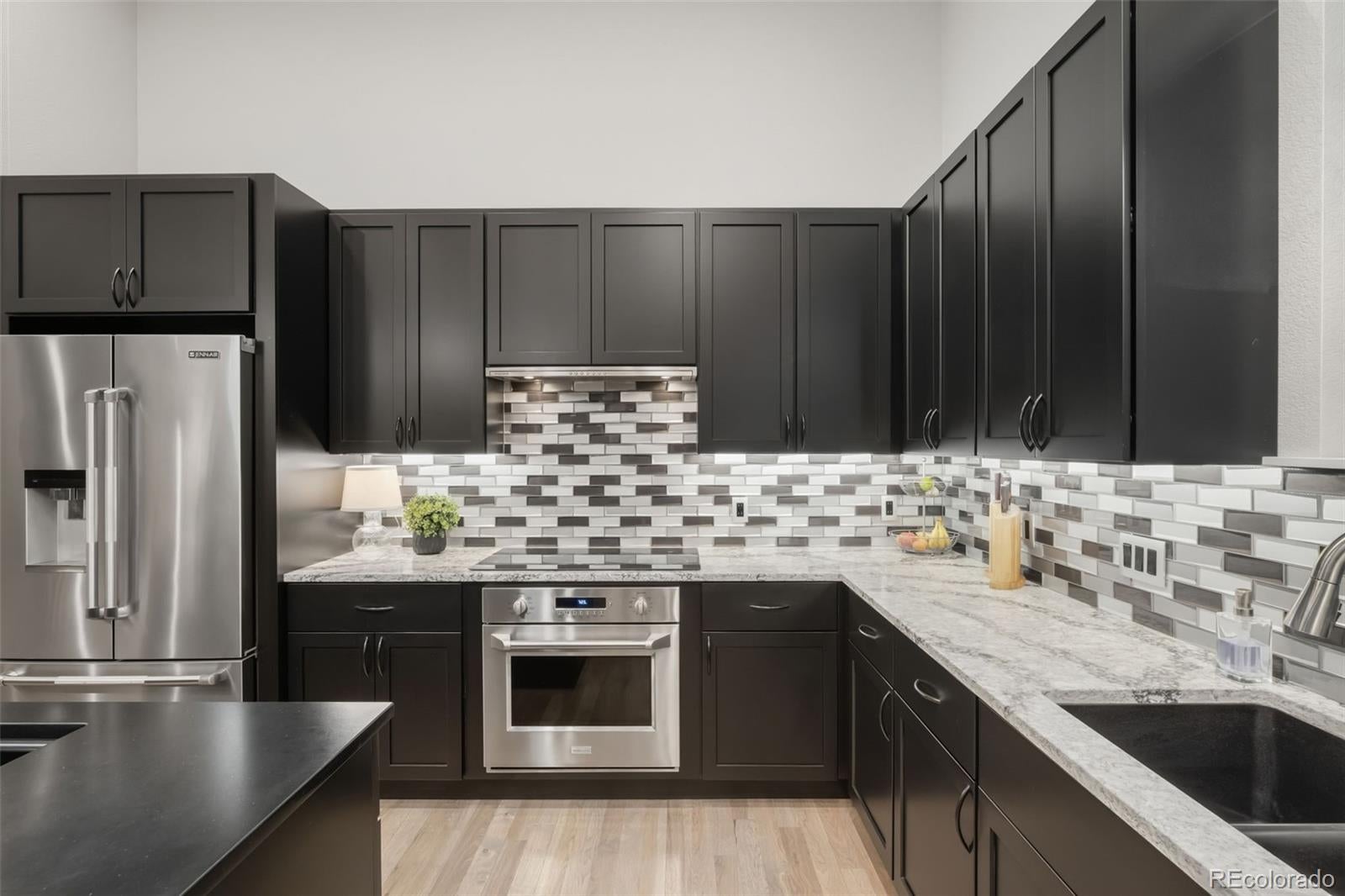 Colorado Springs, Colorado, 80904, United States, 4 Bedrooms Bedrooms, ,5 BathroomsBathrooms,Residential,Active,1985588