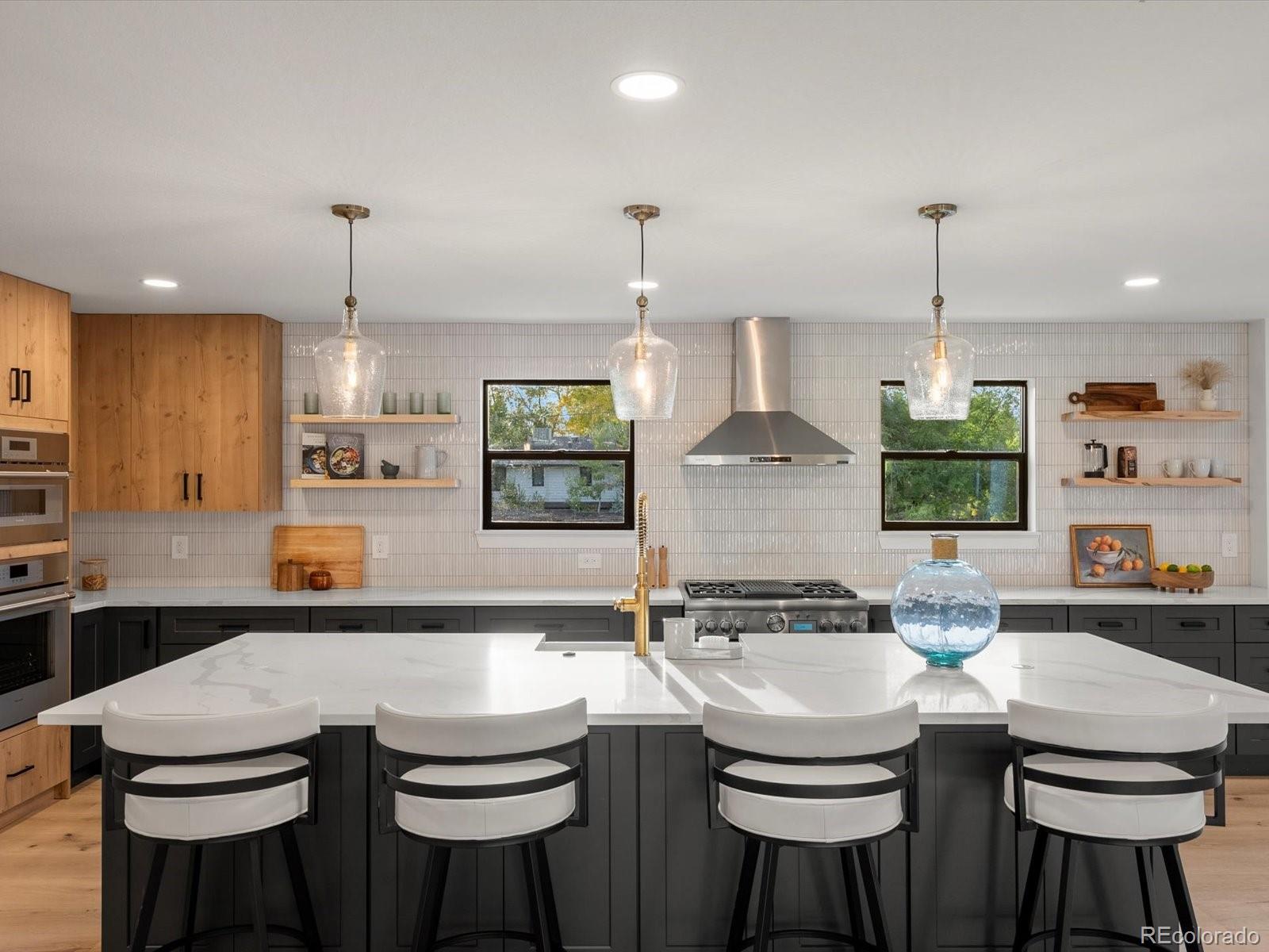 Greenwood Village, Colorado, 80111, United States, 5 Bedrooms Bedrooms, ,4 BathroomsBathrooms,Residential,Active,1952613