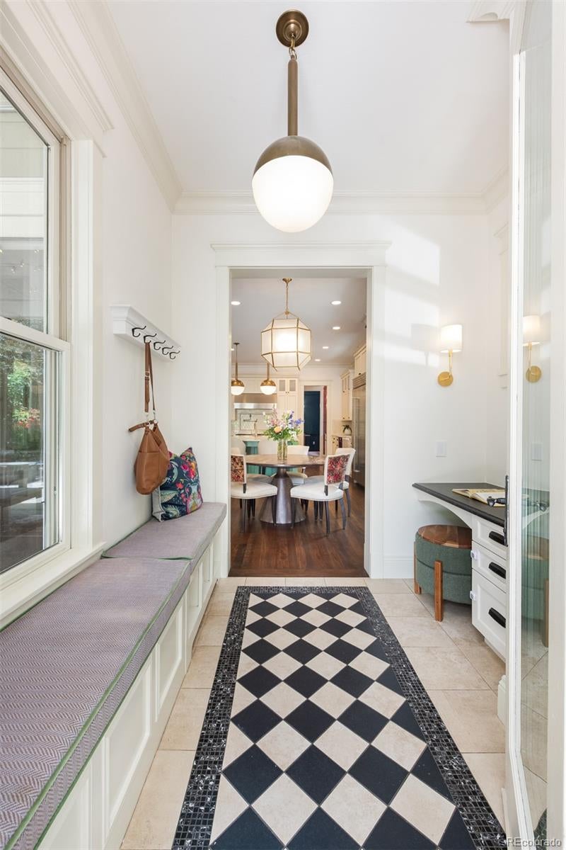 Boulder, Colorado, 80302, United States, 4 Bedrooms Bedrooms, ,5 BathroomsBathrooms,Residential,Active,1953427