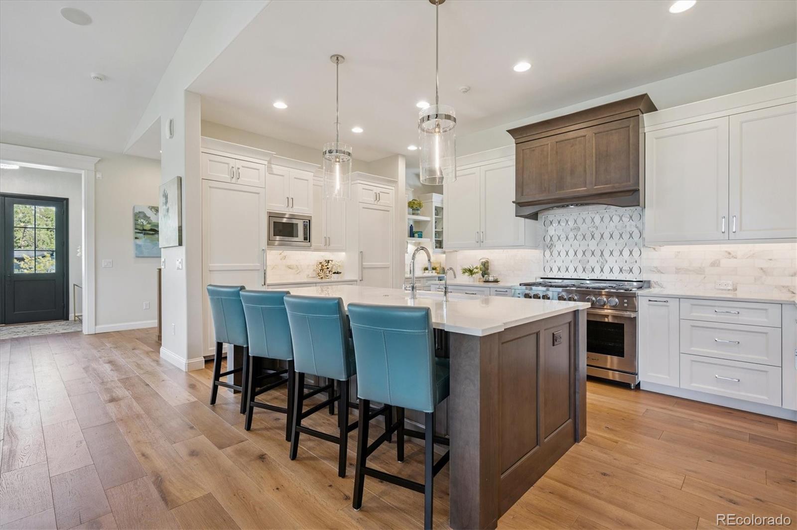 Castle Rock, Colorado, 80108, United States, 5 Bedrooms Bedrooms, ,4 BathroomsBathrooms,Residential,Active,1944106