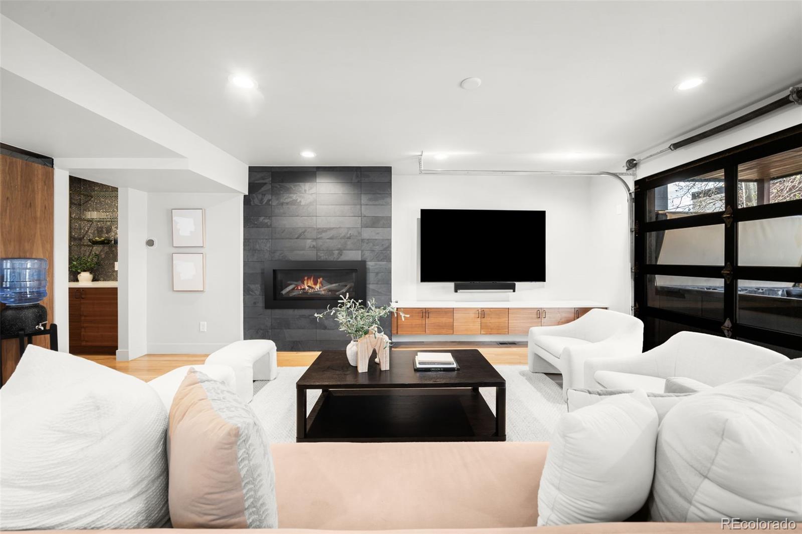 Denver, Colorado, 80211, United States, 3 Bedrooms Bedrooms, ,4 BathroomsBathrooms,Residential,Active,1990682