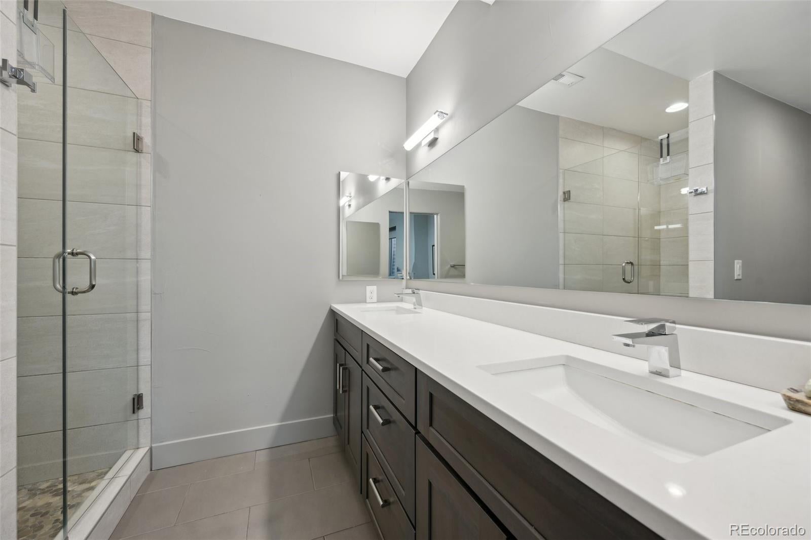 Boulder, Colorado, 80302, United States, 5 Bedrooms Bedrooms, ,6 BathroomsBathrooms,Residential,Active,1944020