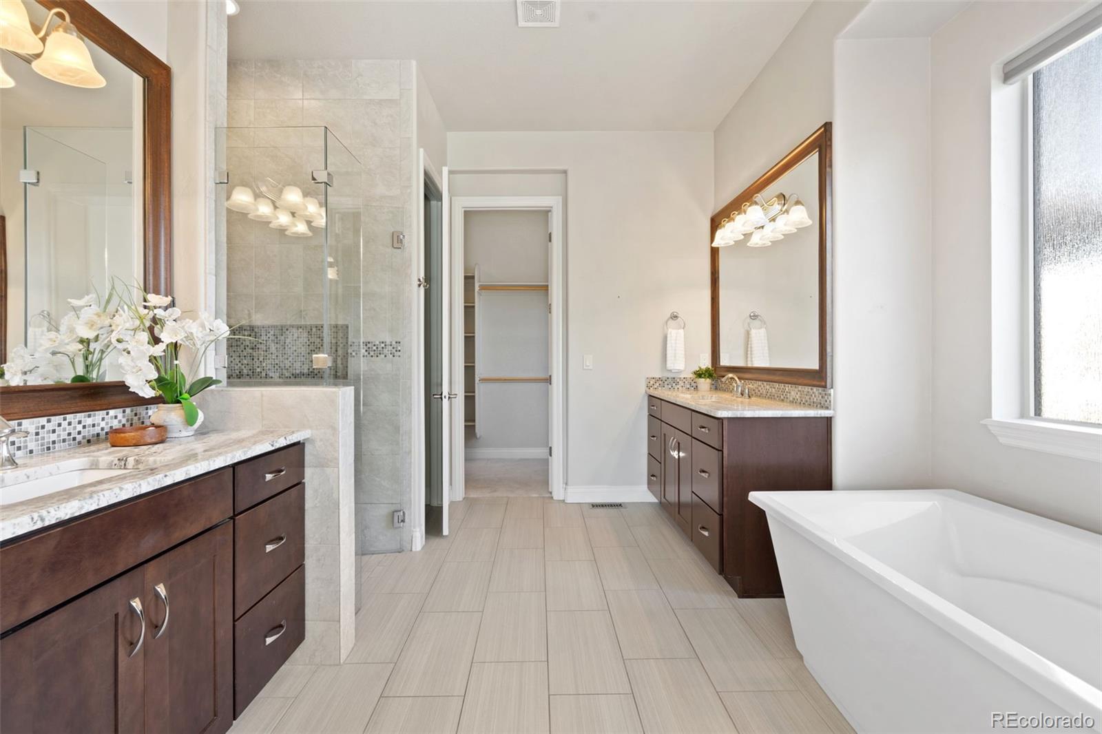 Colorado Springs, Colorado, 80921, United States, 5 Bedrooms Bedrooms, ,4 BathroomsBathrooms,Residential,Active,2002338