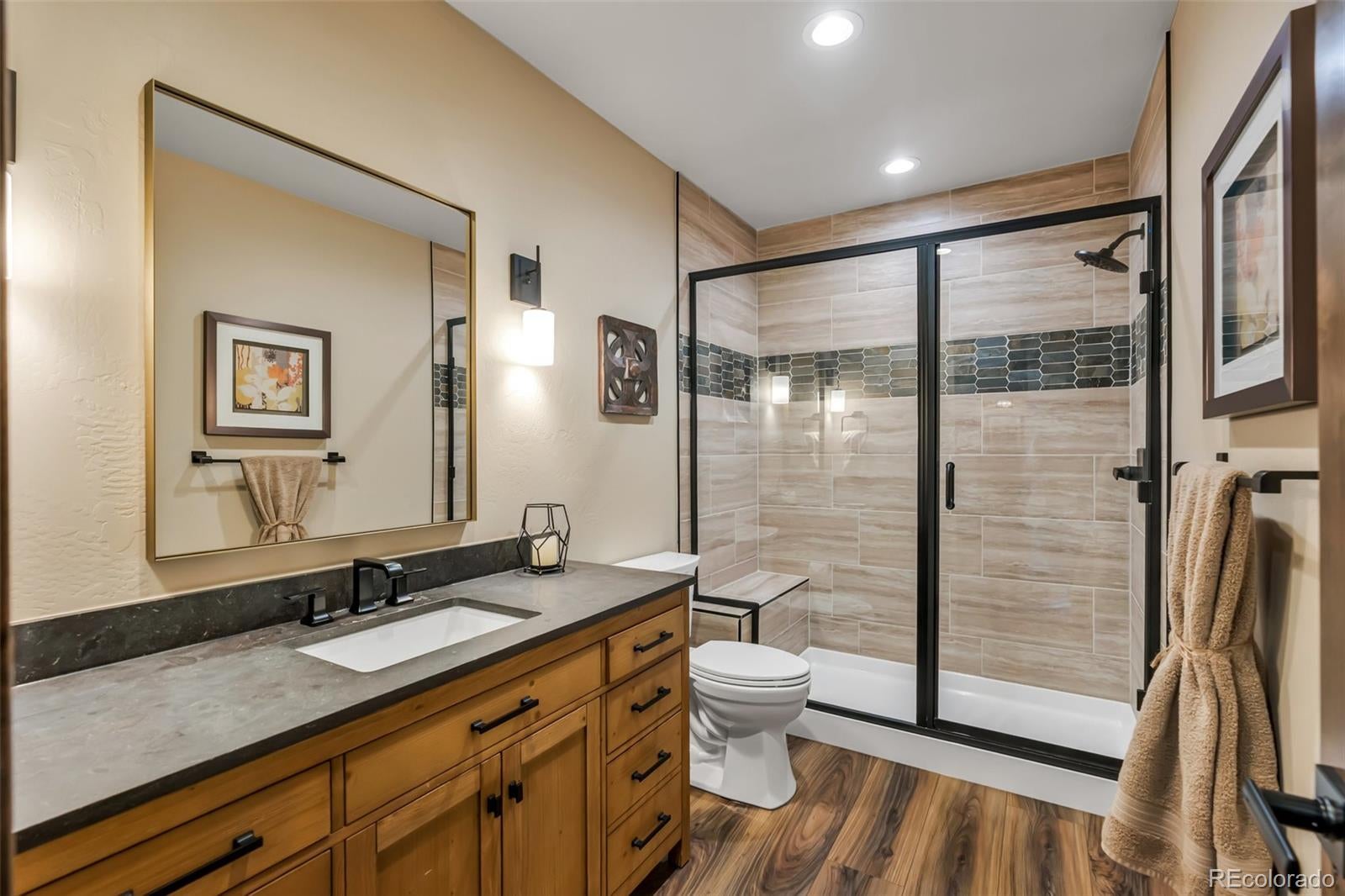 Elizabeth, Colorado, 80107, United States, 4 Bedrooms Bedrooms, ,6 BathroomsBathrooms,Residential,Contingent,2007099